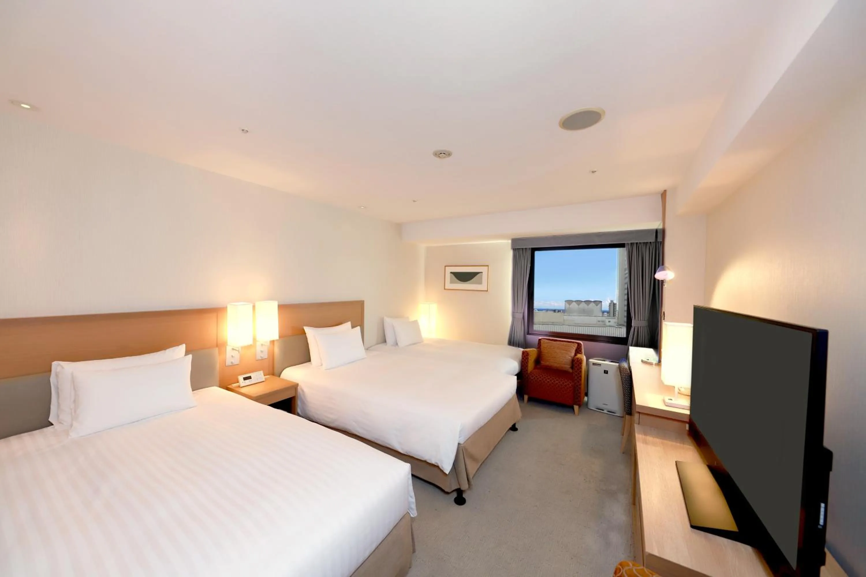 Photo of the whole room, Bed in Hotel Associa Shizuoka