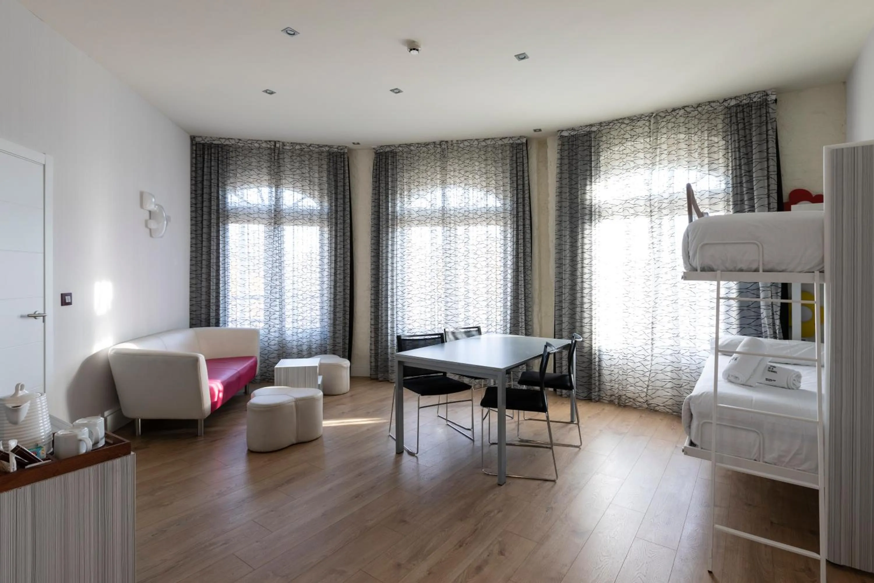 Living room in Petit Palace Savoy Alfonso XII