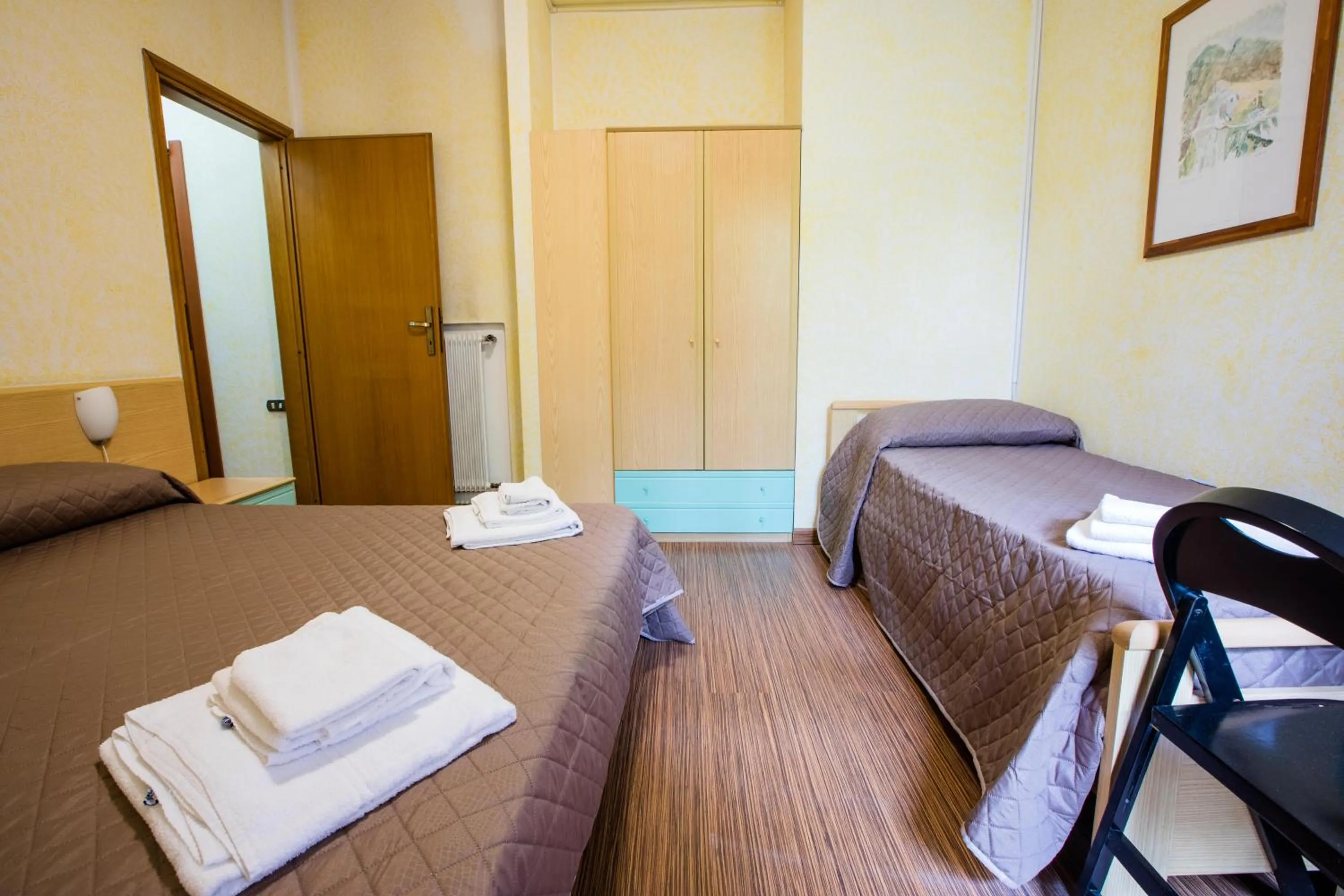 Bedroom in Hotel La Tavernetta dei Ronchi