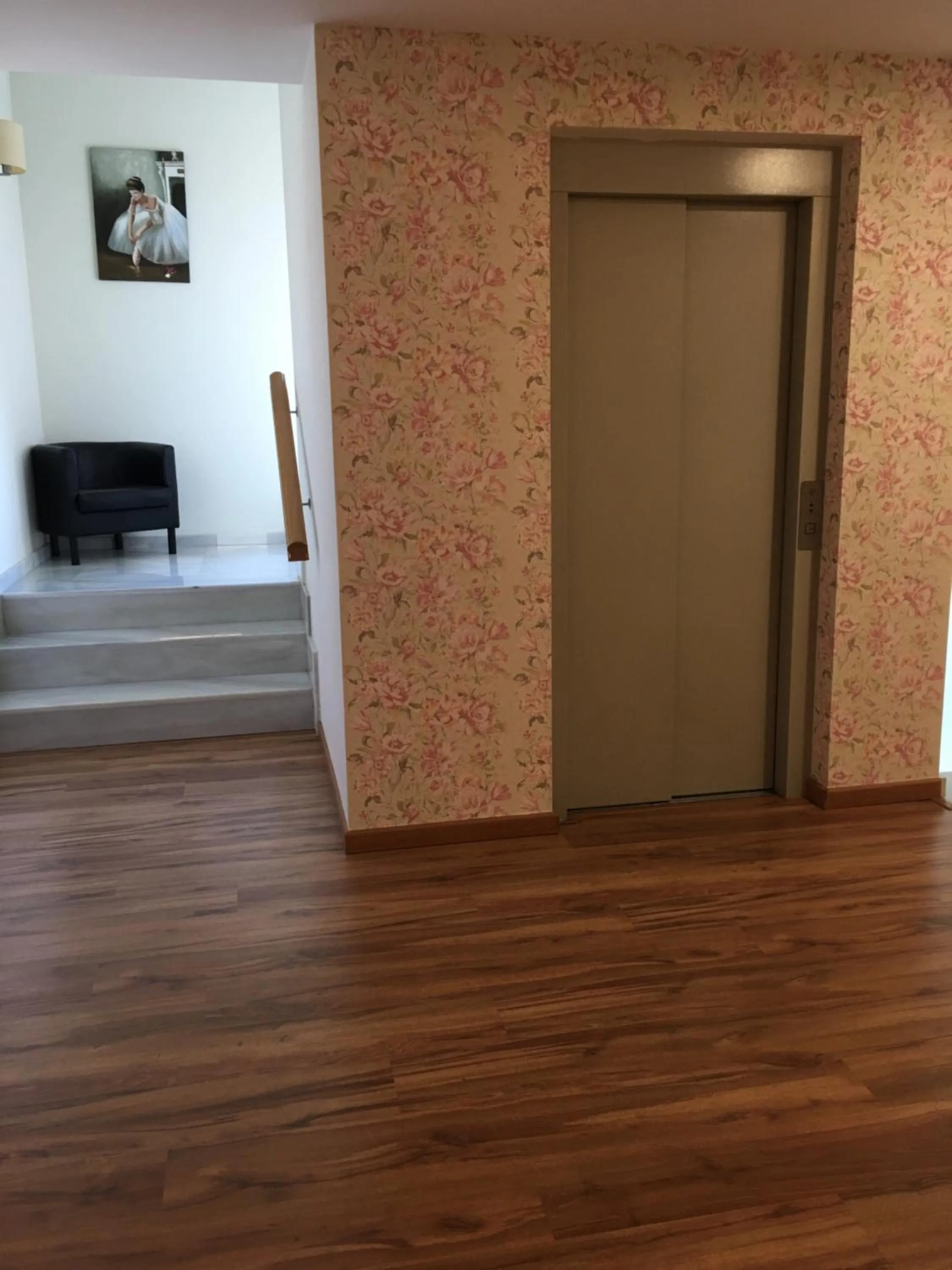 Lobby or reception in Hotel Valle de Cabezón