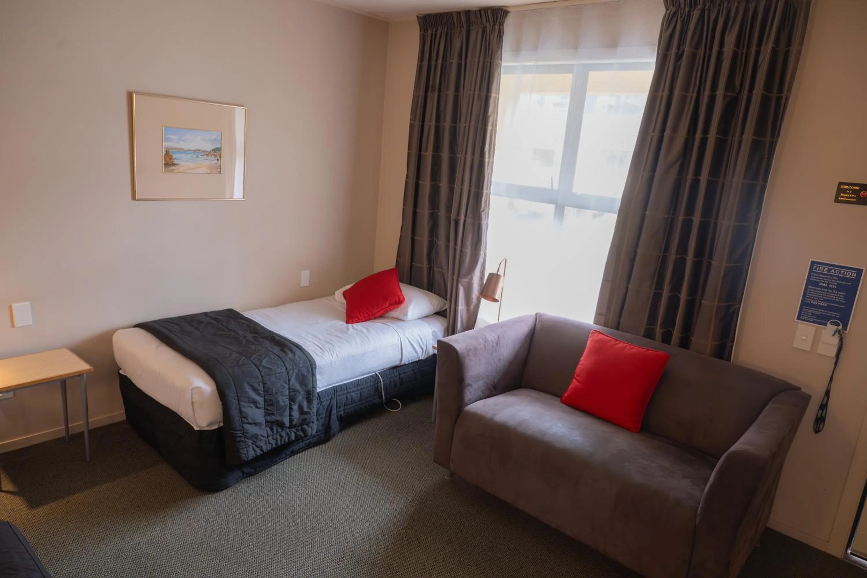 Bed in Victoria Court Motor Lodge - Free Parking