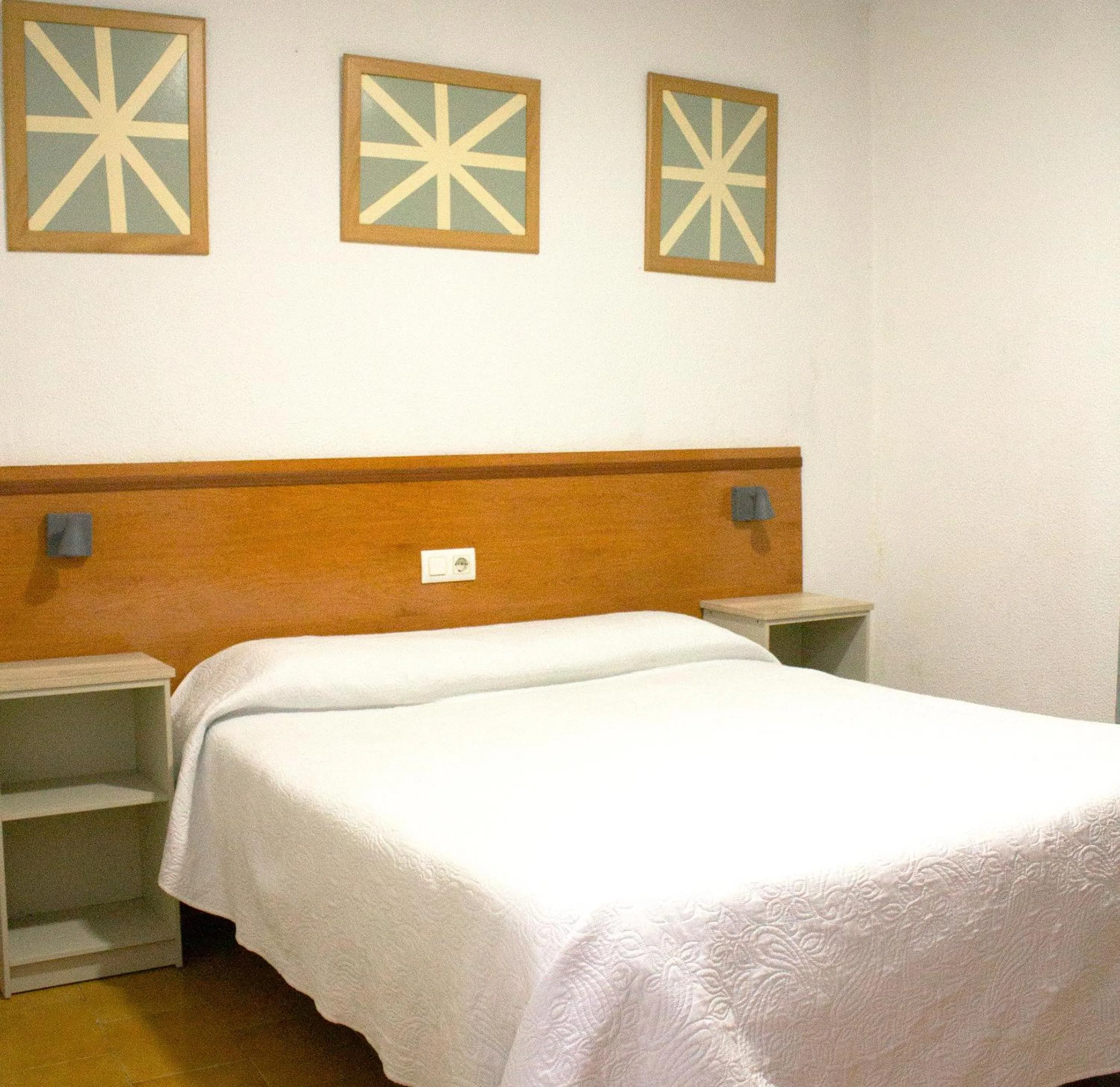 Bathroom, Bed in Hostal Villa