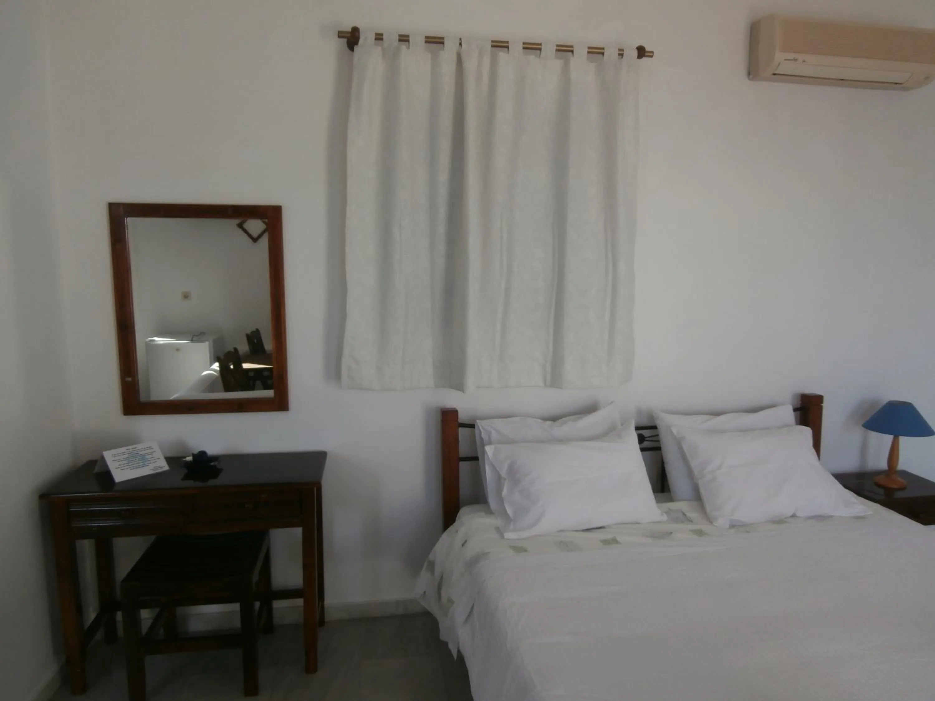 Bed in Kionia Galini Bangalows