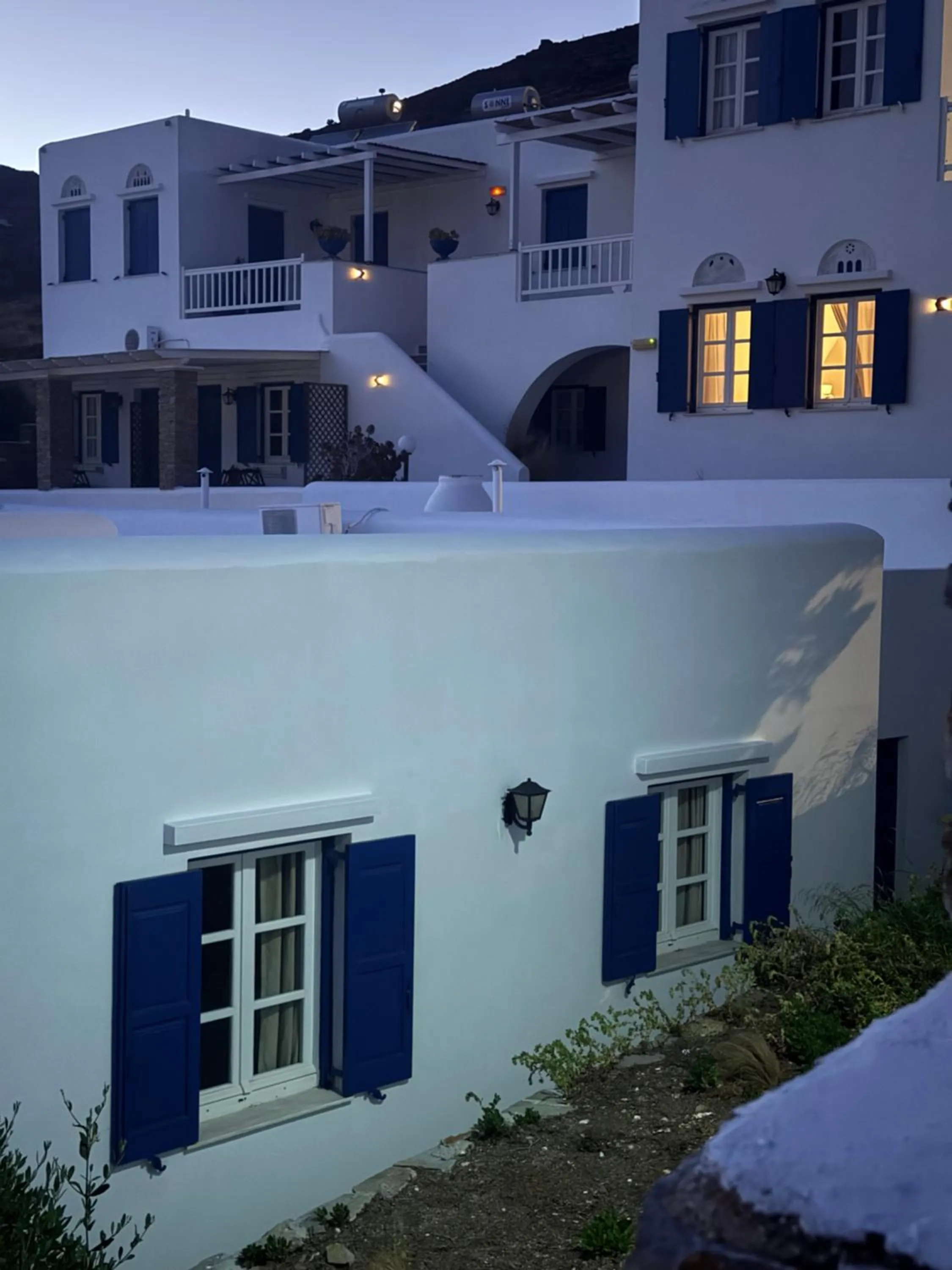 Kionia Galini Bangalows