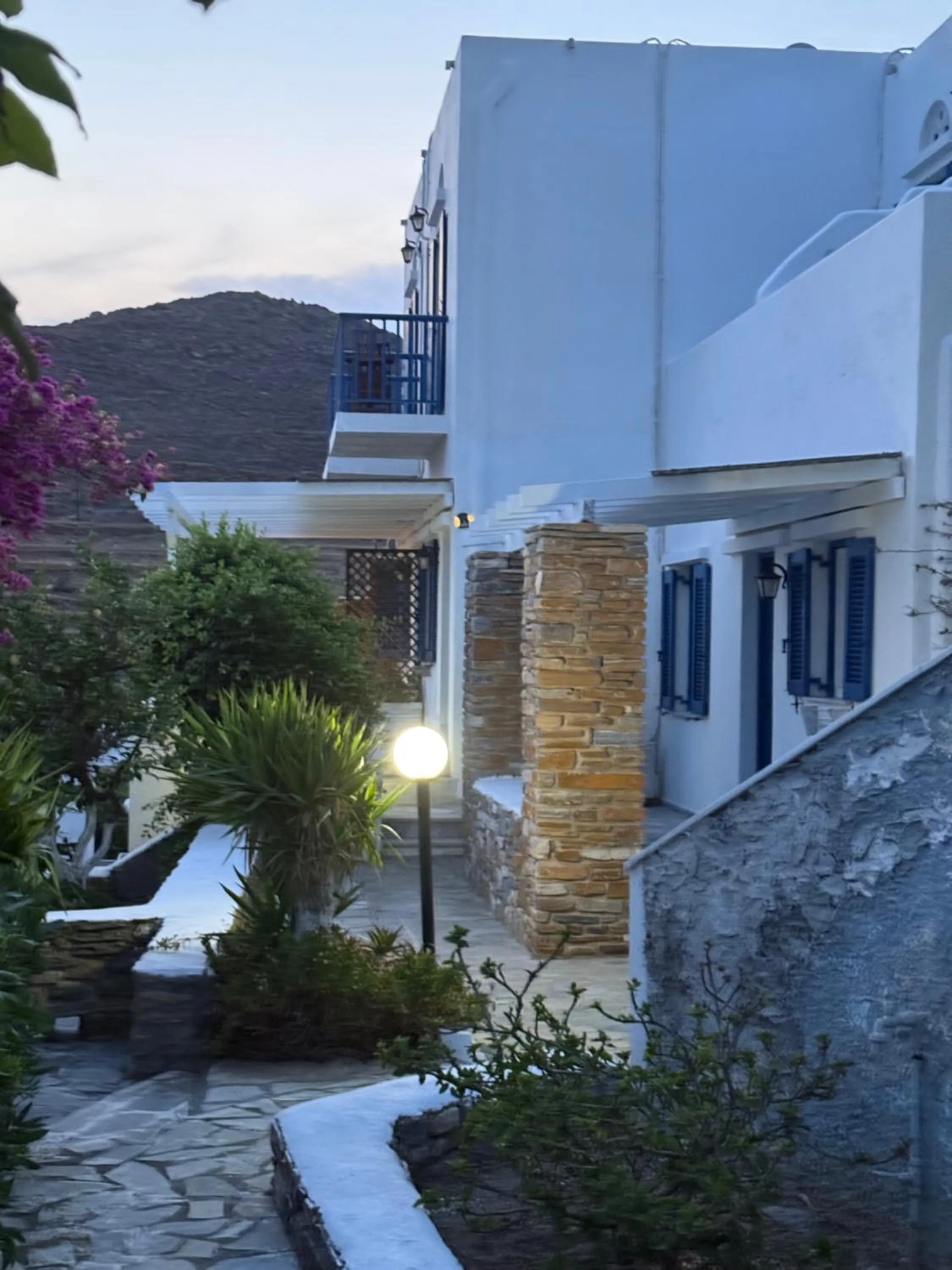 Kionia Galini Bangalows