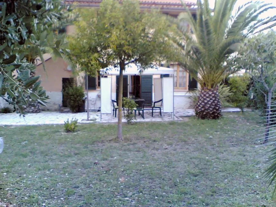 Bed&Breakfast Giardino Agritourist