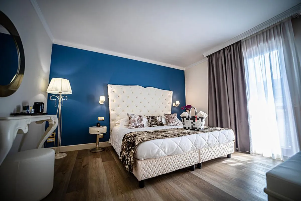 Bedroom, Bed in Hotel Ca' D'Oro Tre Stelle Superior Adults only