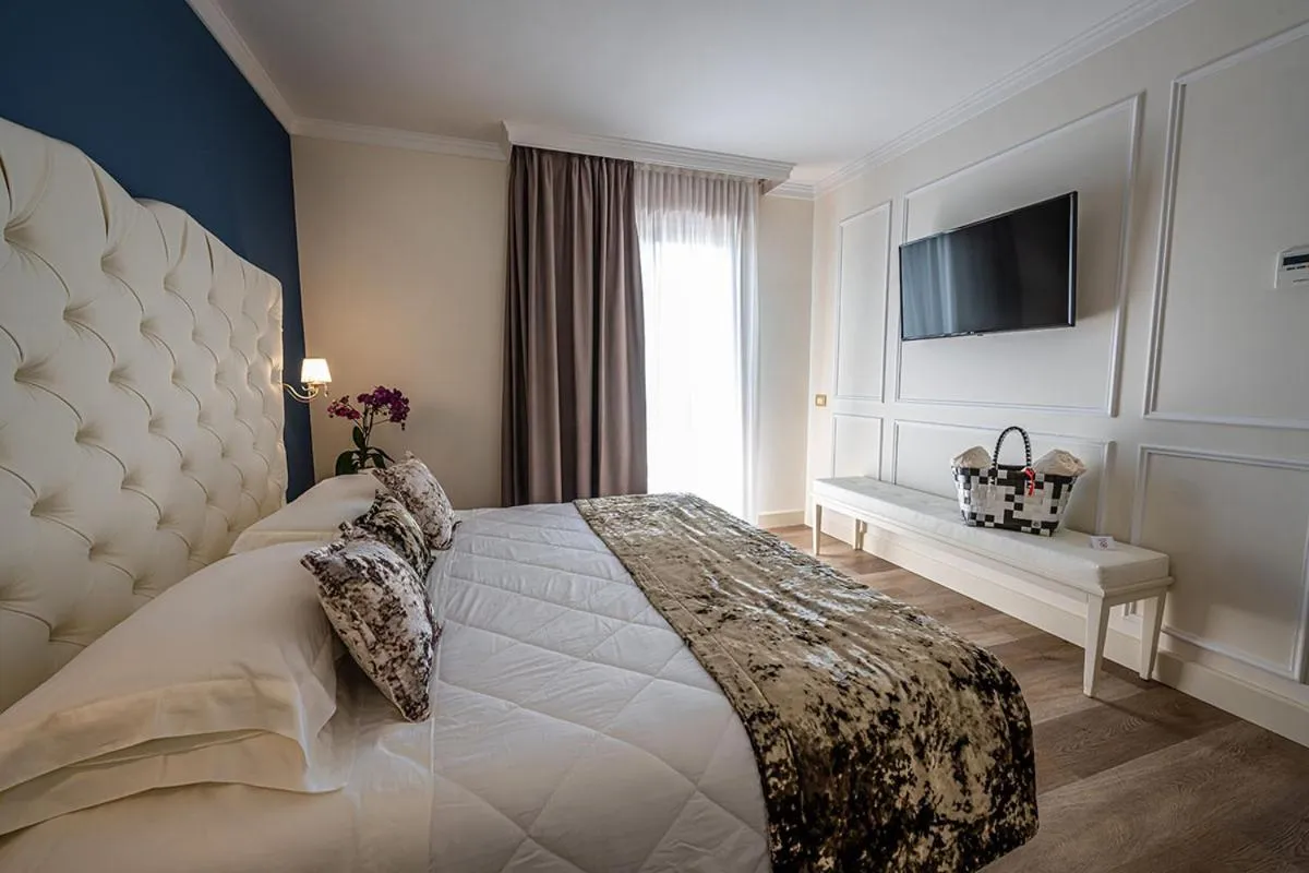 Bedroom, Bed in Hotel Ca' D'Oro Tre Stelle Superior Adults only