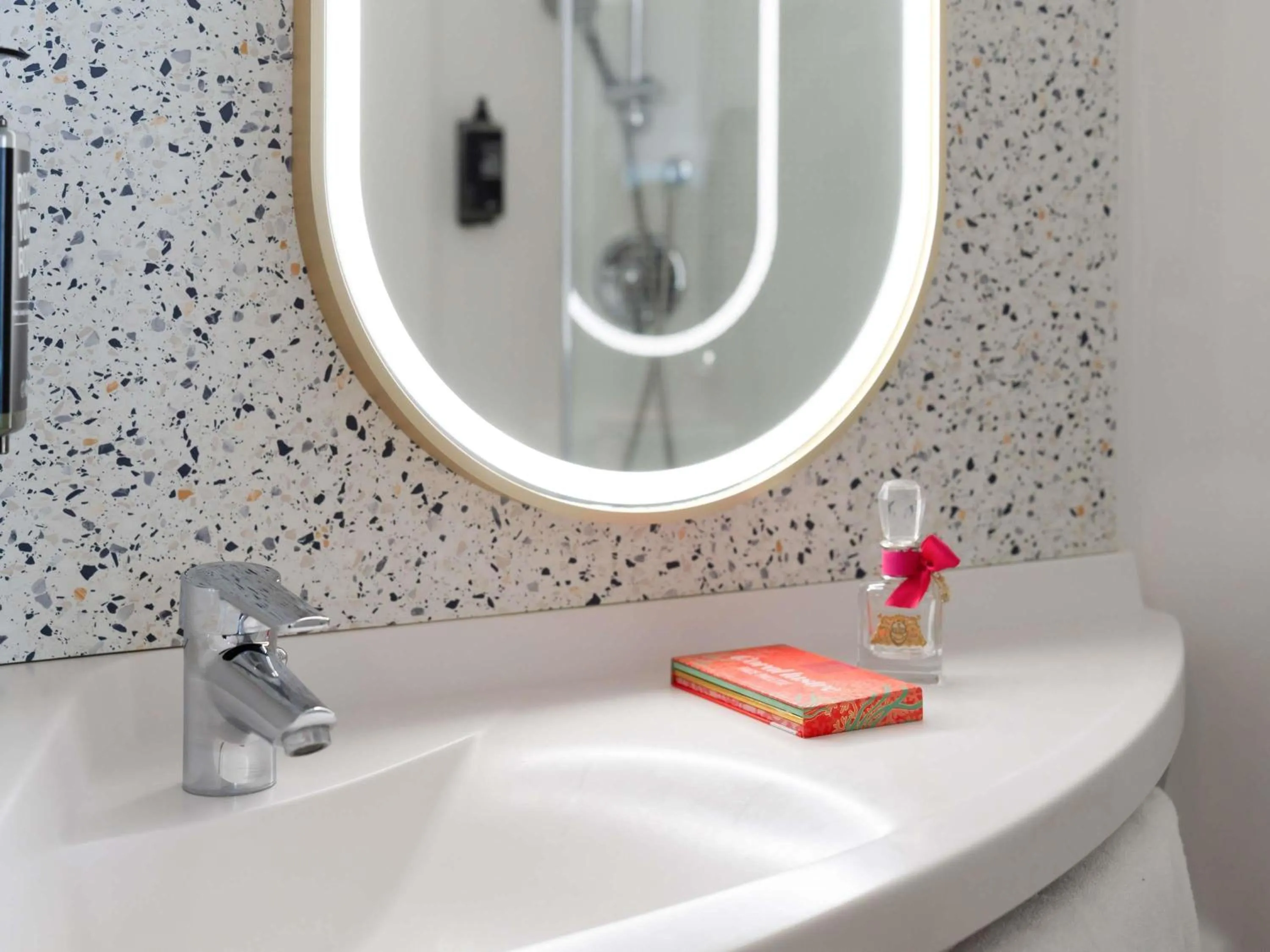 Bedroom in ibis Marne La Vallée Val d'Europe