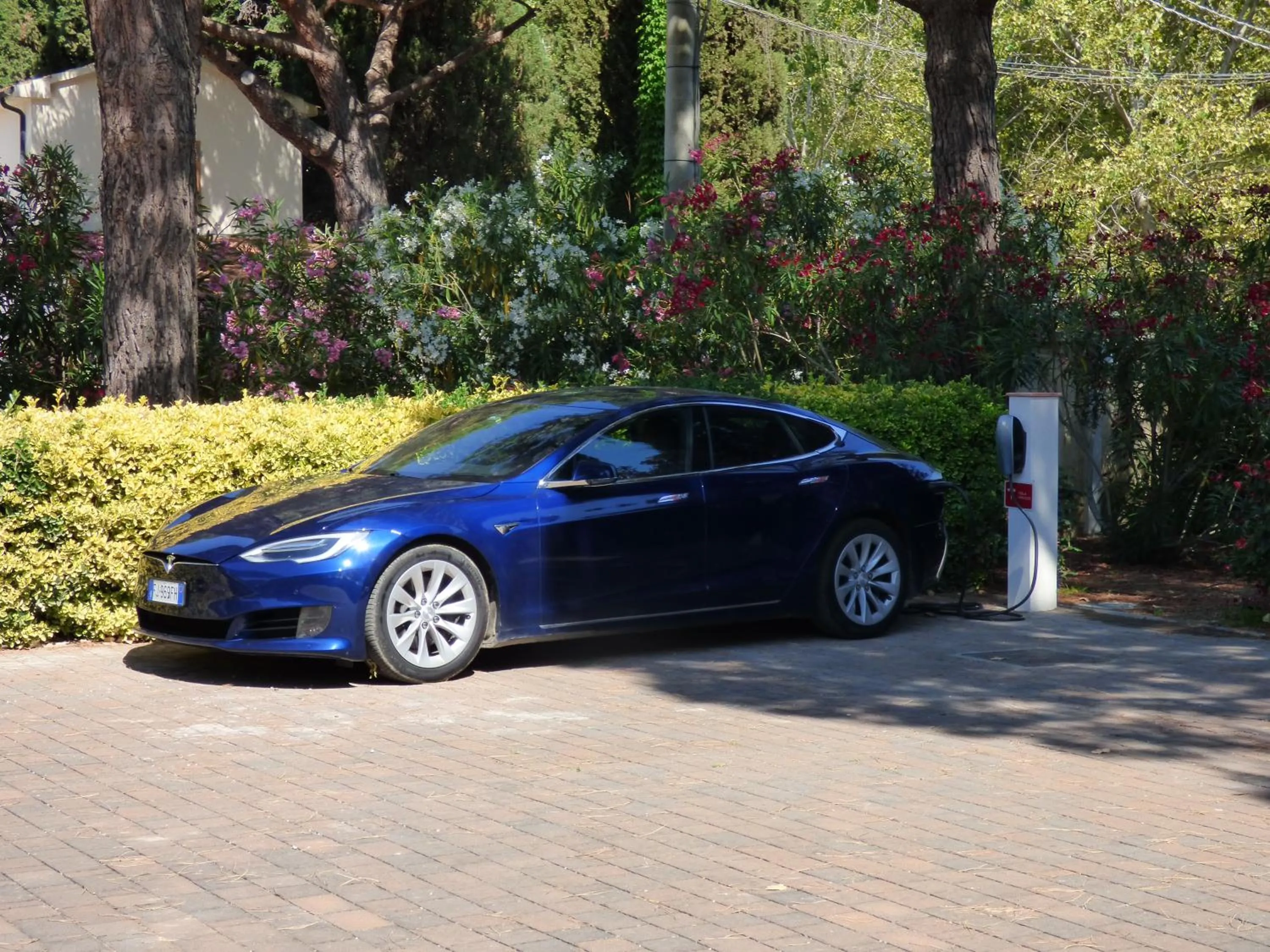 Parking in Ghiacci Vecchi Residence