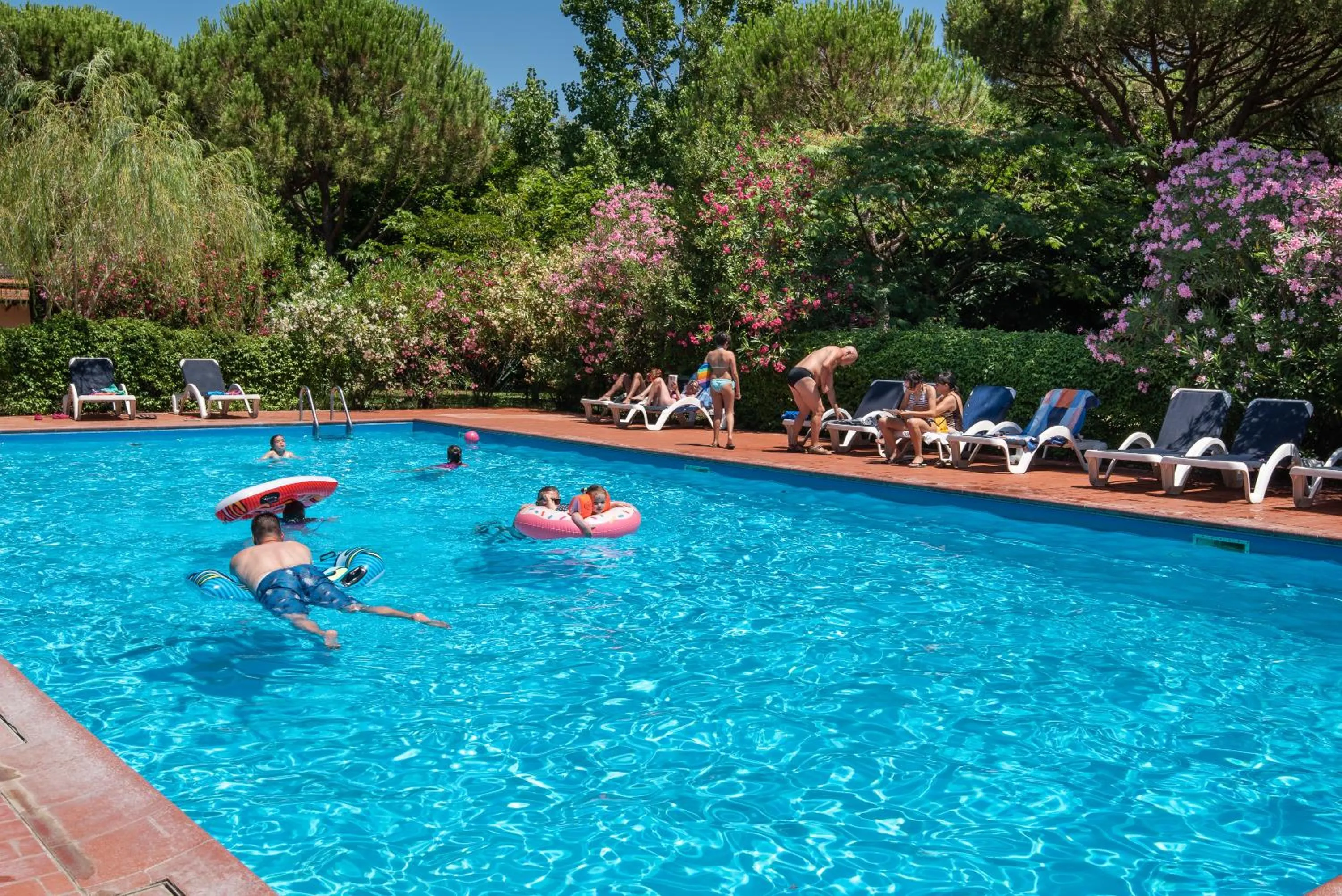 Pool view in Ghiacci Vecchi Residence
