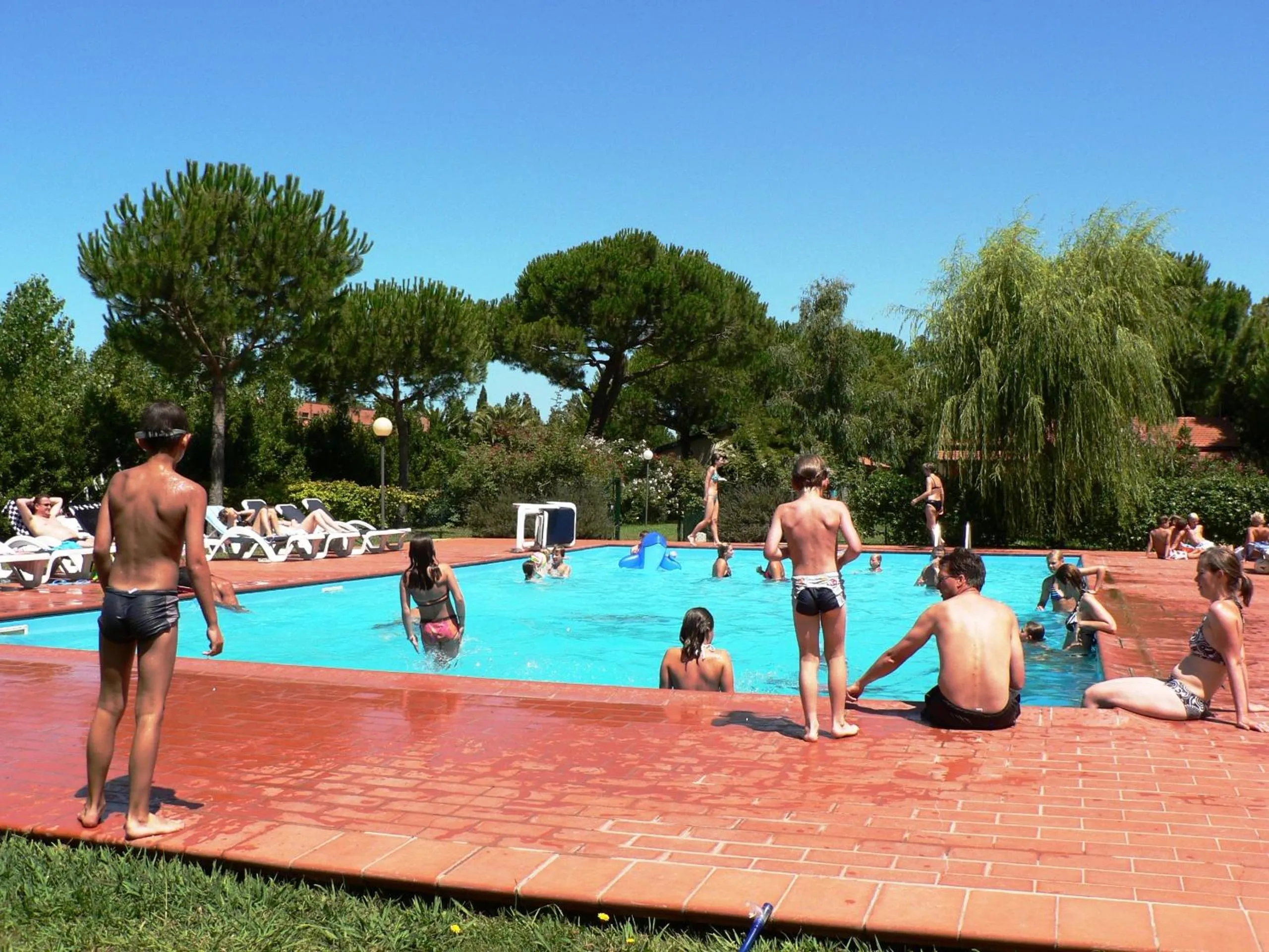 People in Ghiacci Vecchi Residence