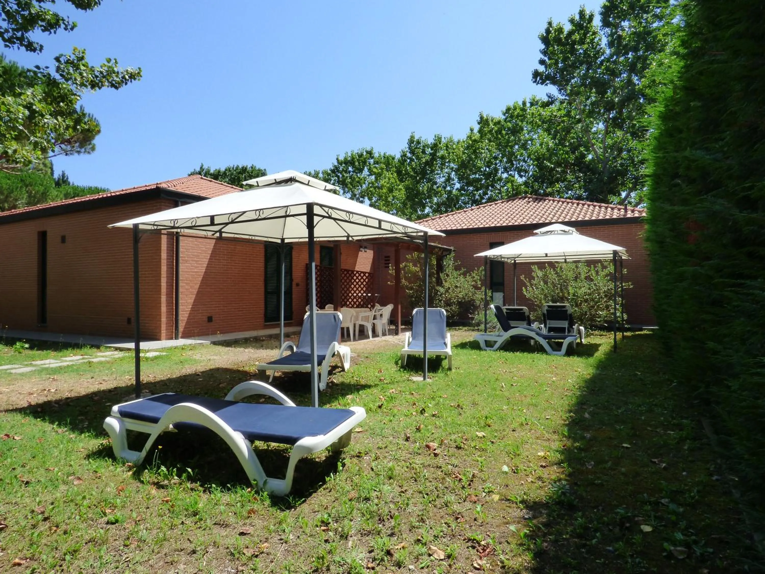 Garden in Ghiacci Vecchi Residence