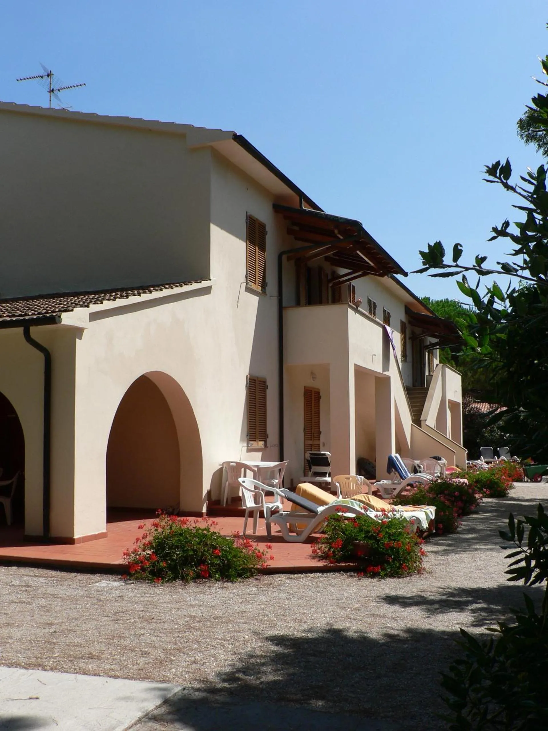 Facade/entrance in Ghiacci Vecchi Residence