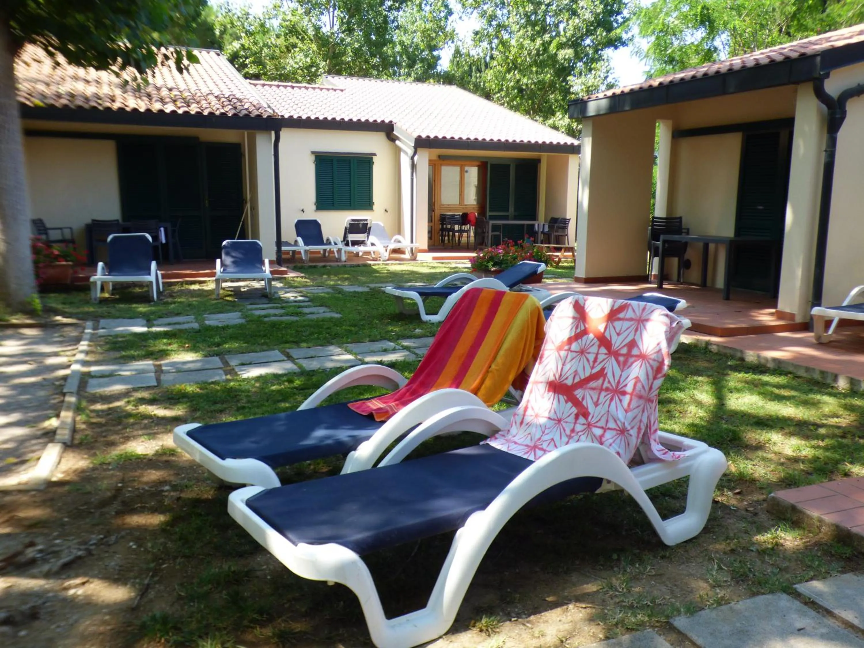 Patio in Ghiacci Vecchi Residence
