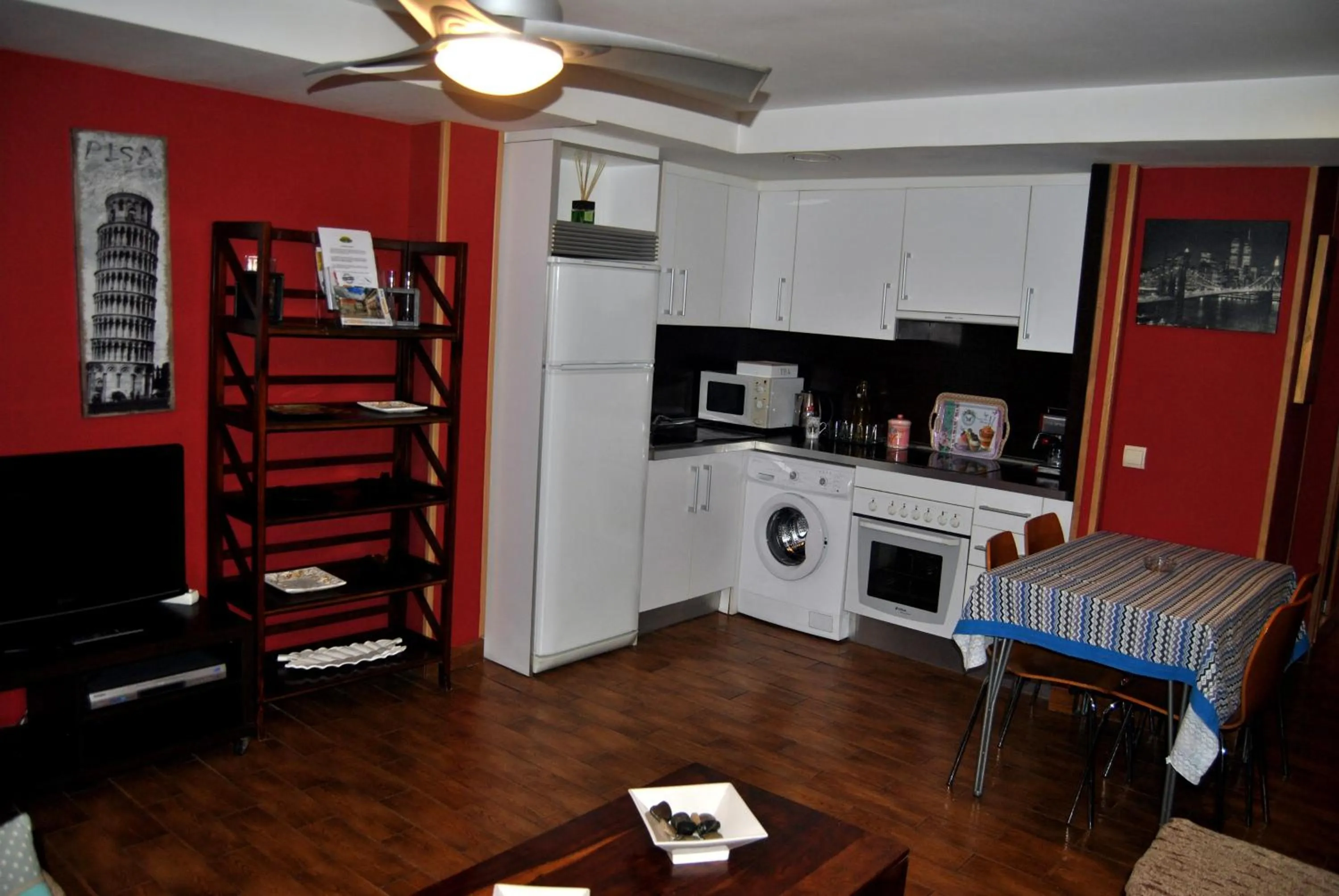 Kitchen or kitchenette in Apartahotel Rural CollaRubio Luxury