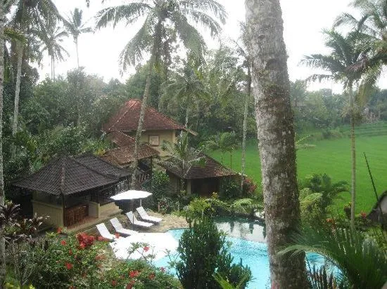 Area and facilities in Cempaka Belimbing Villa