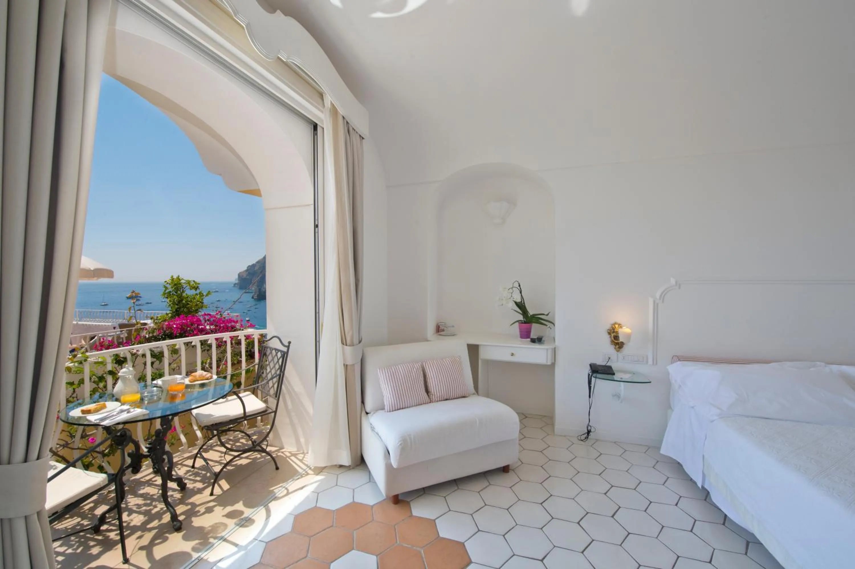 Photo of the whole room, Bed in Hotel Marincanto