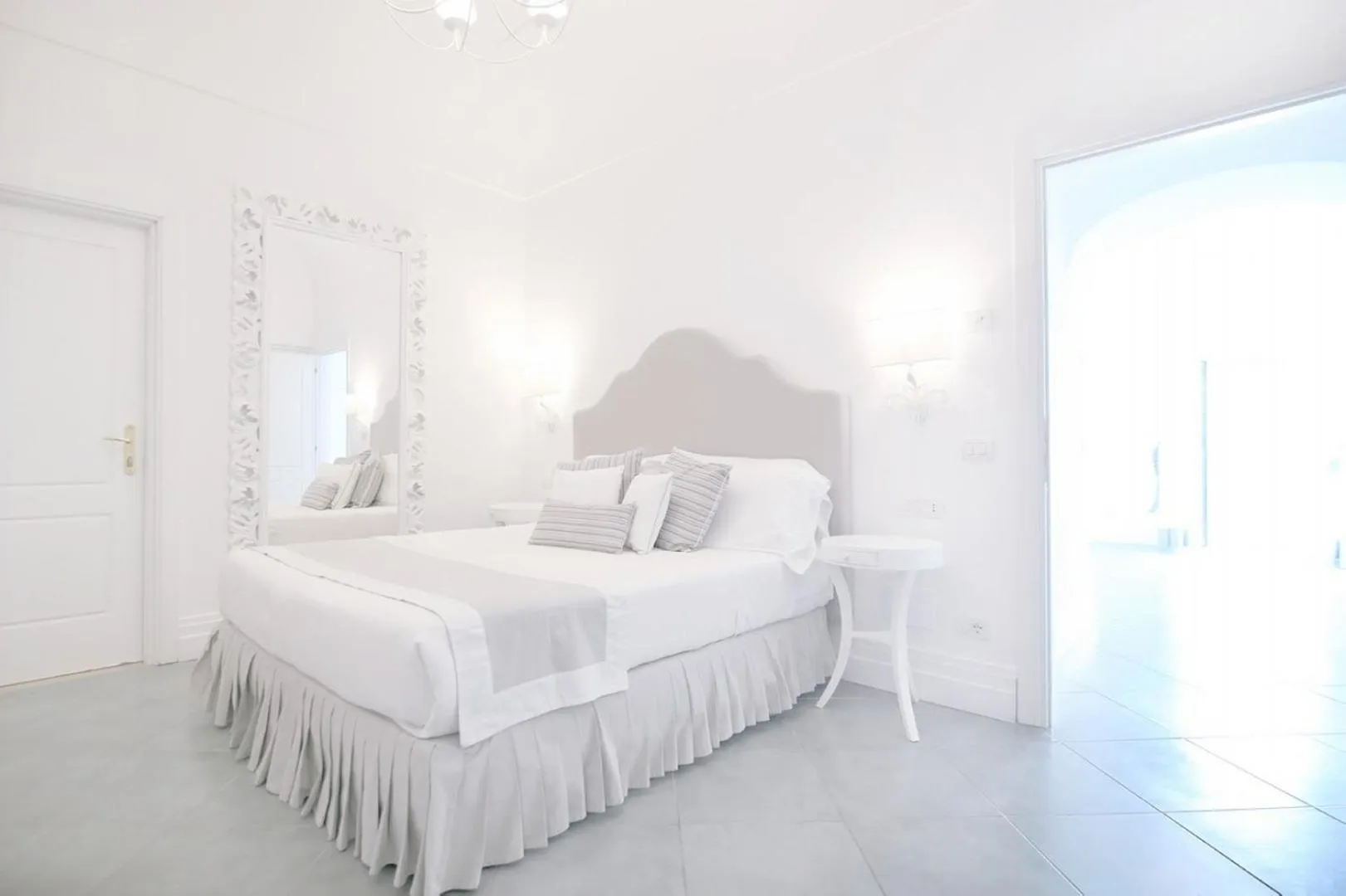 Bed in Hotel Marincanto