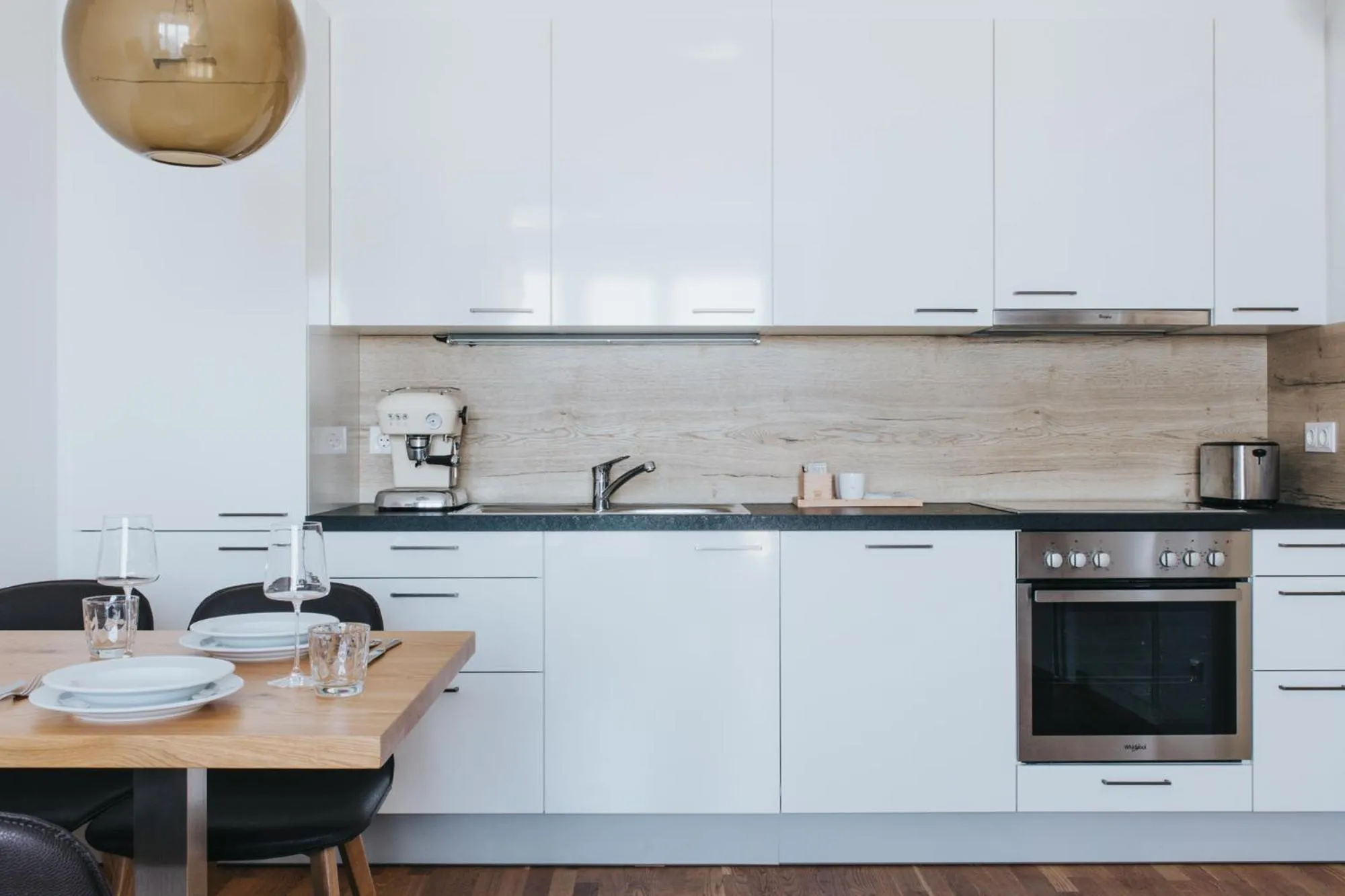 Dining area in Parks 73 The Townhouse Hotel