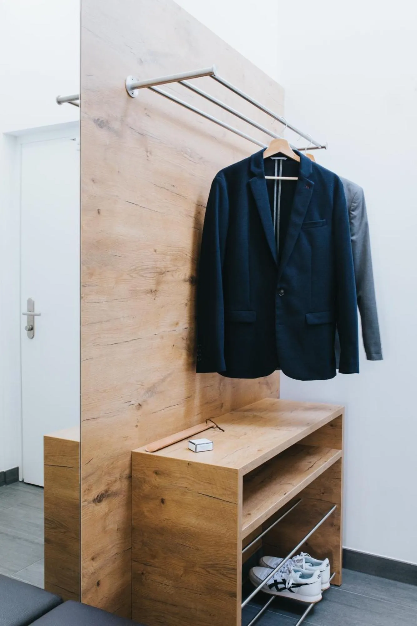 Photo of the whole room in Parks 73 The Townhouse Hotel