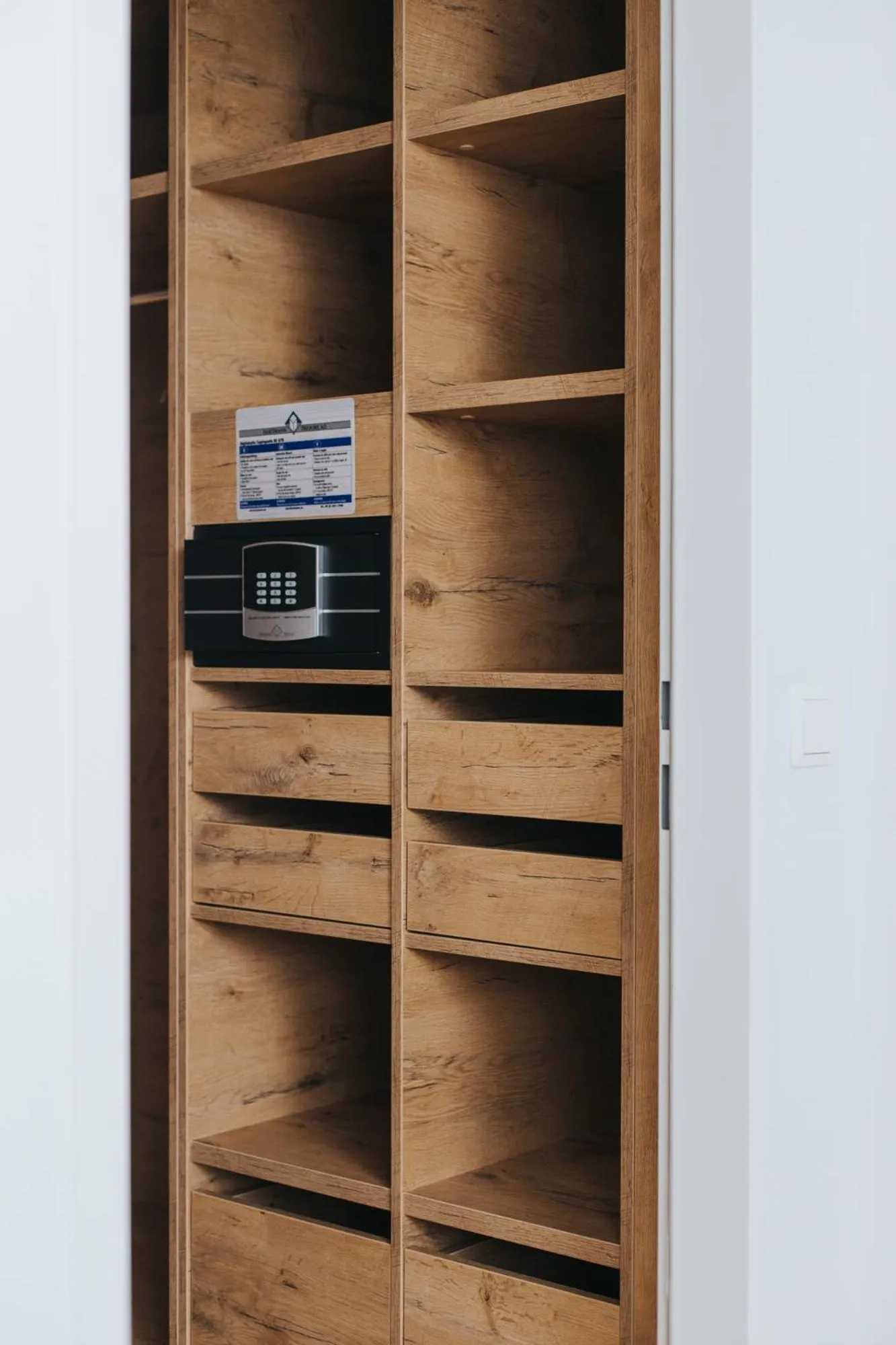 safe in Parks 73 The Townhouse Hotel