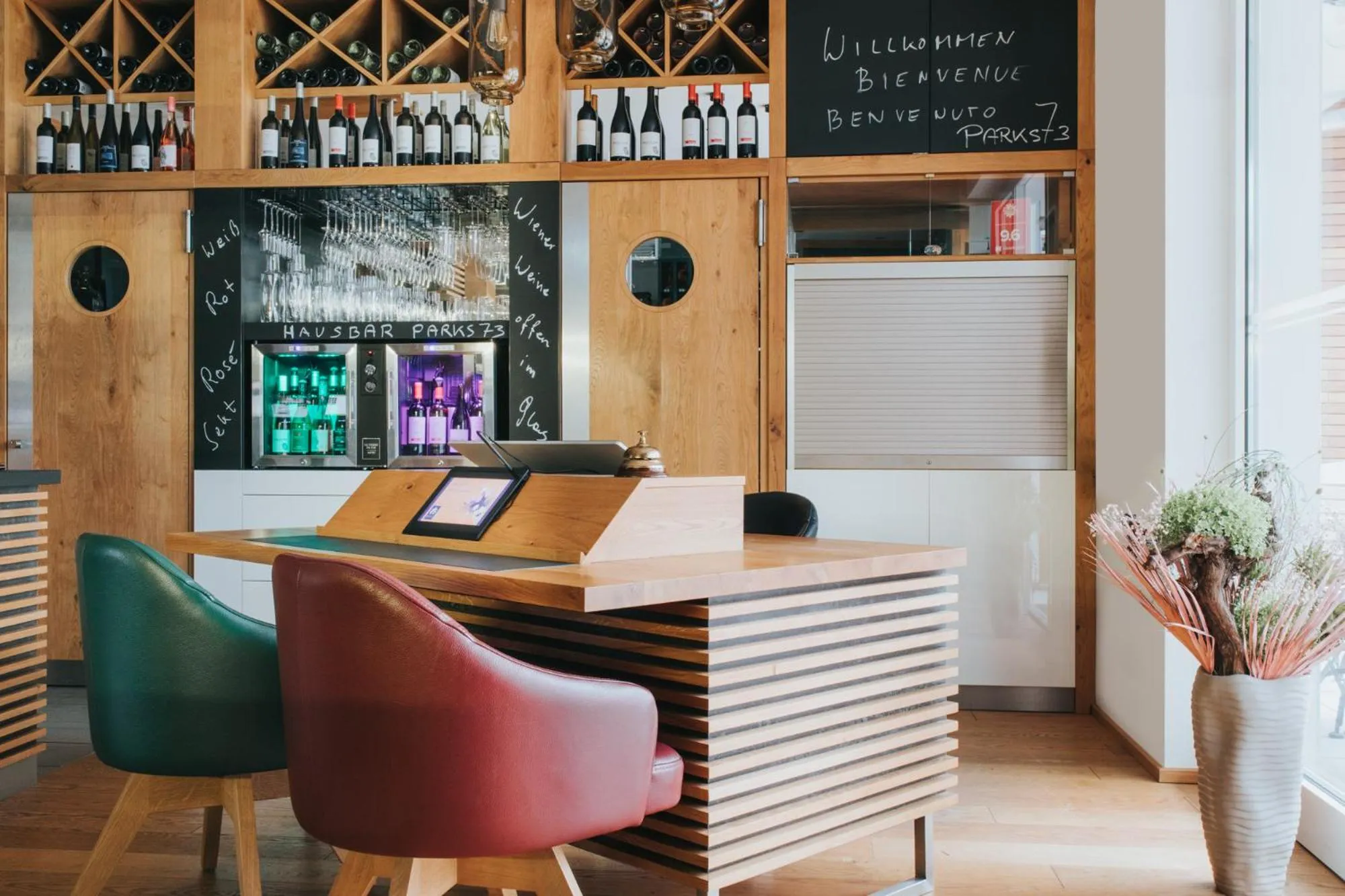 Lobby or reception in Parks 73 The Townhouse Hotel