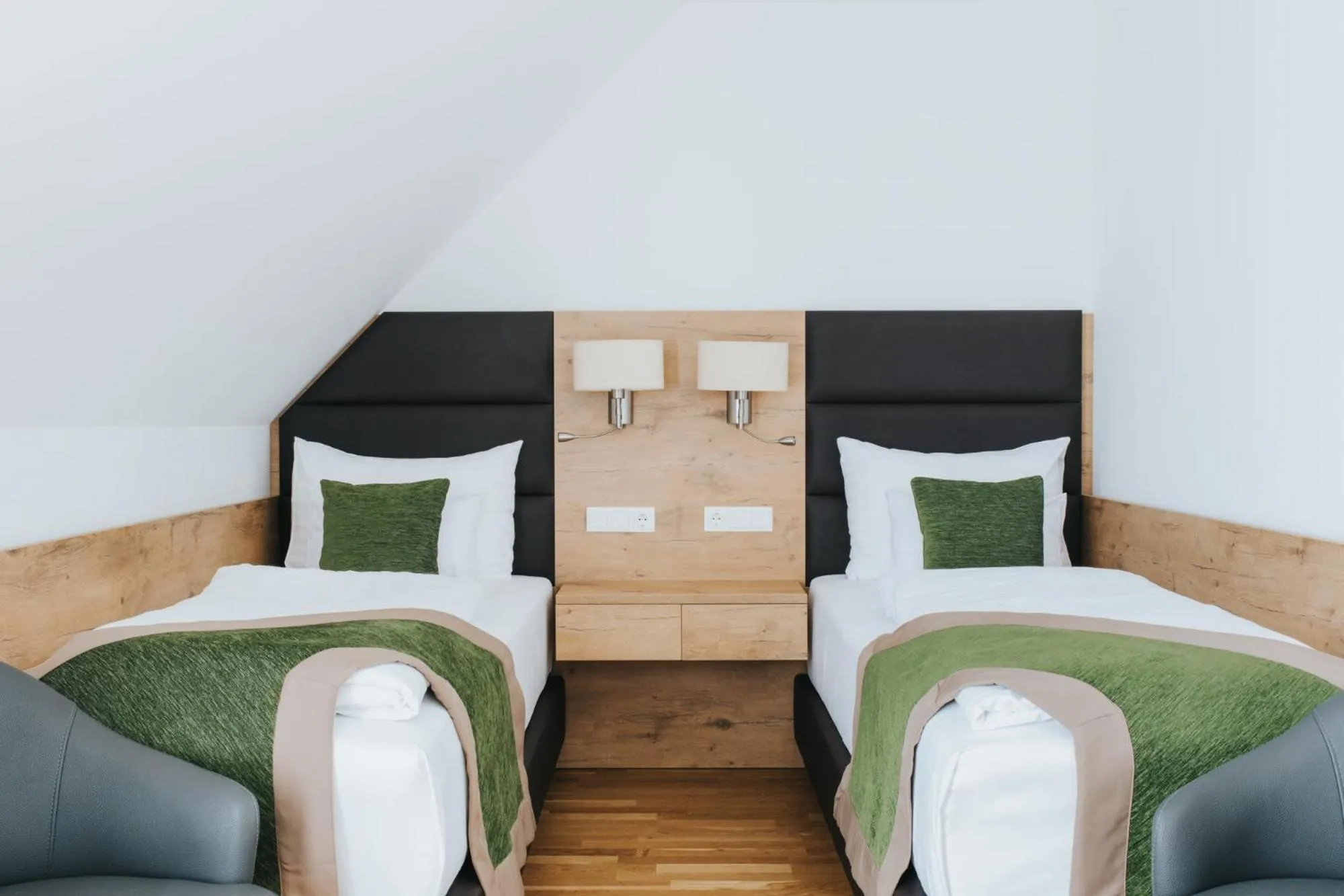 Bedroom, Bed in Parks 73 The Townhouse Hotel