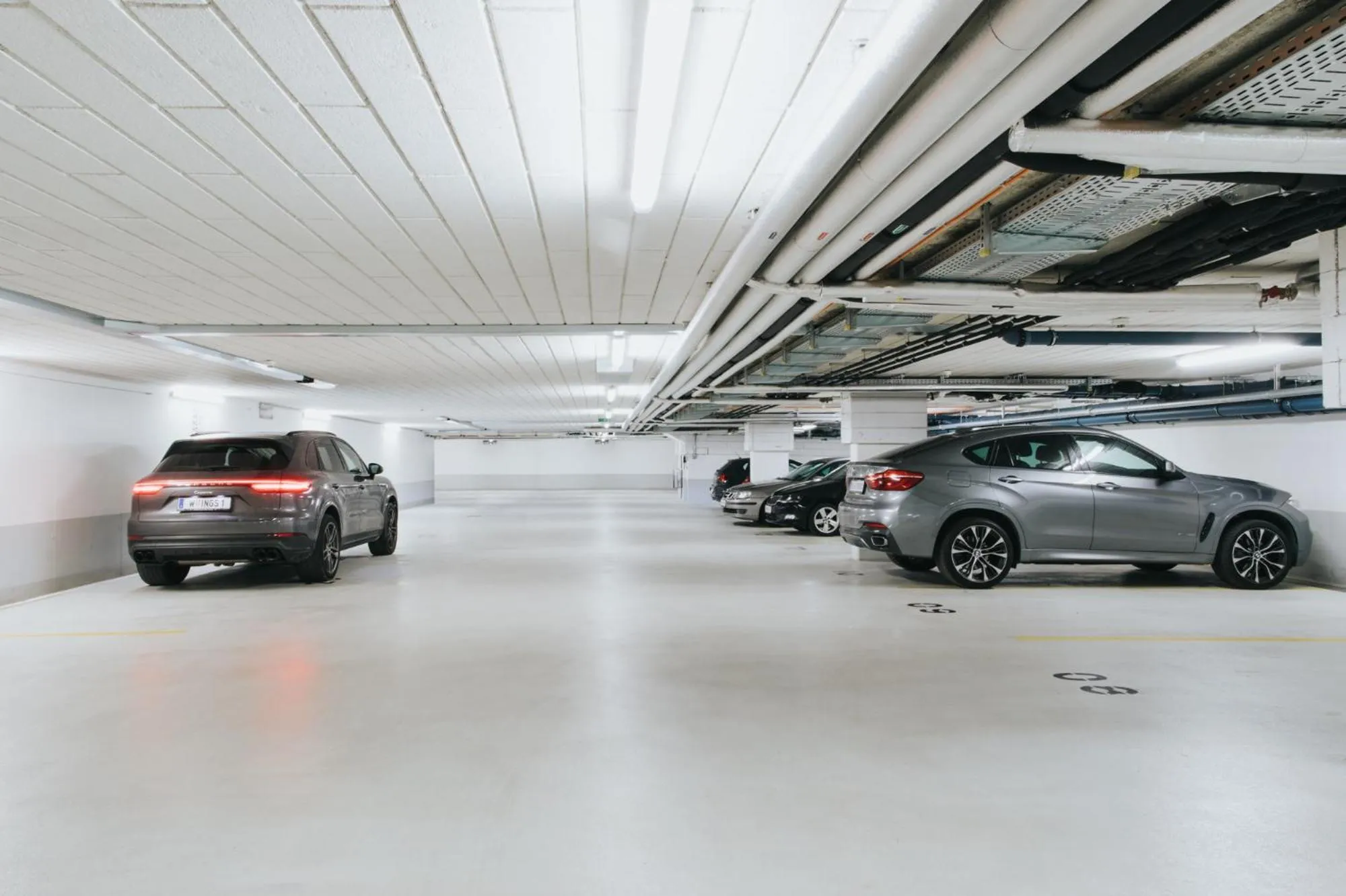 Parking in Parks 73 The Townhouse Hotel