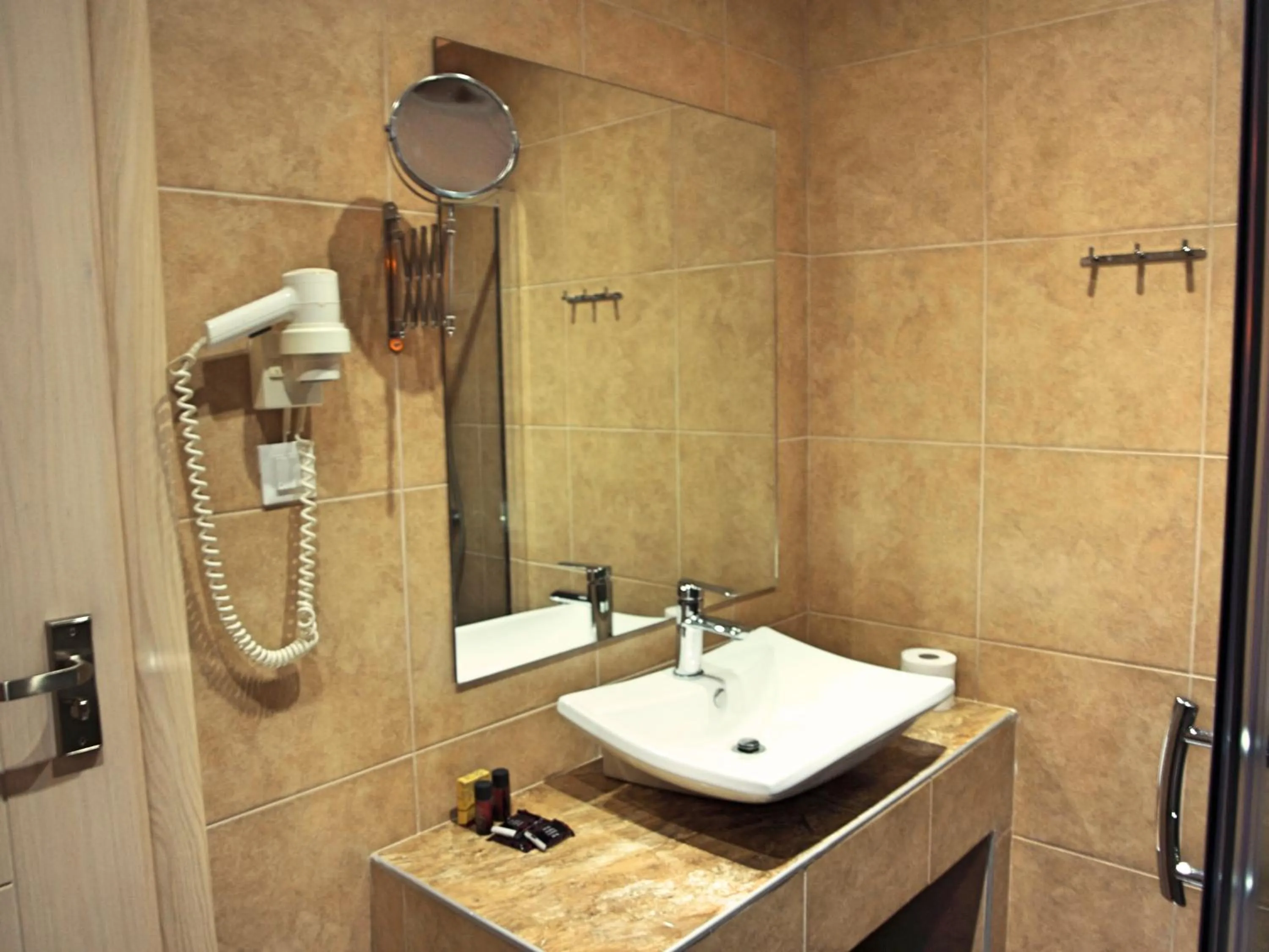 Bathroom in Fanari Hotel