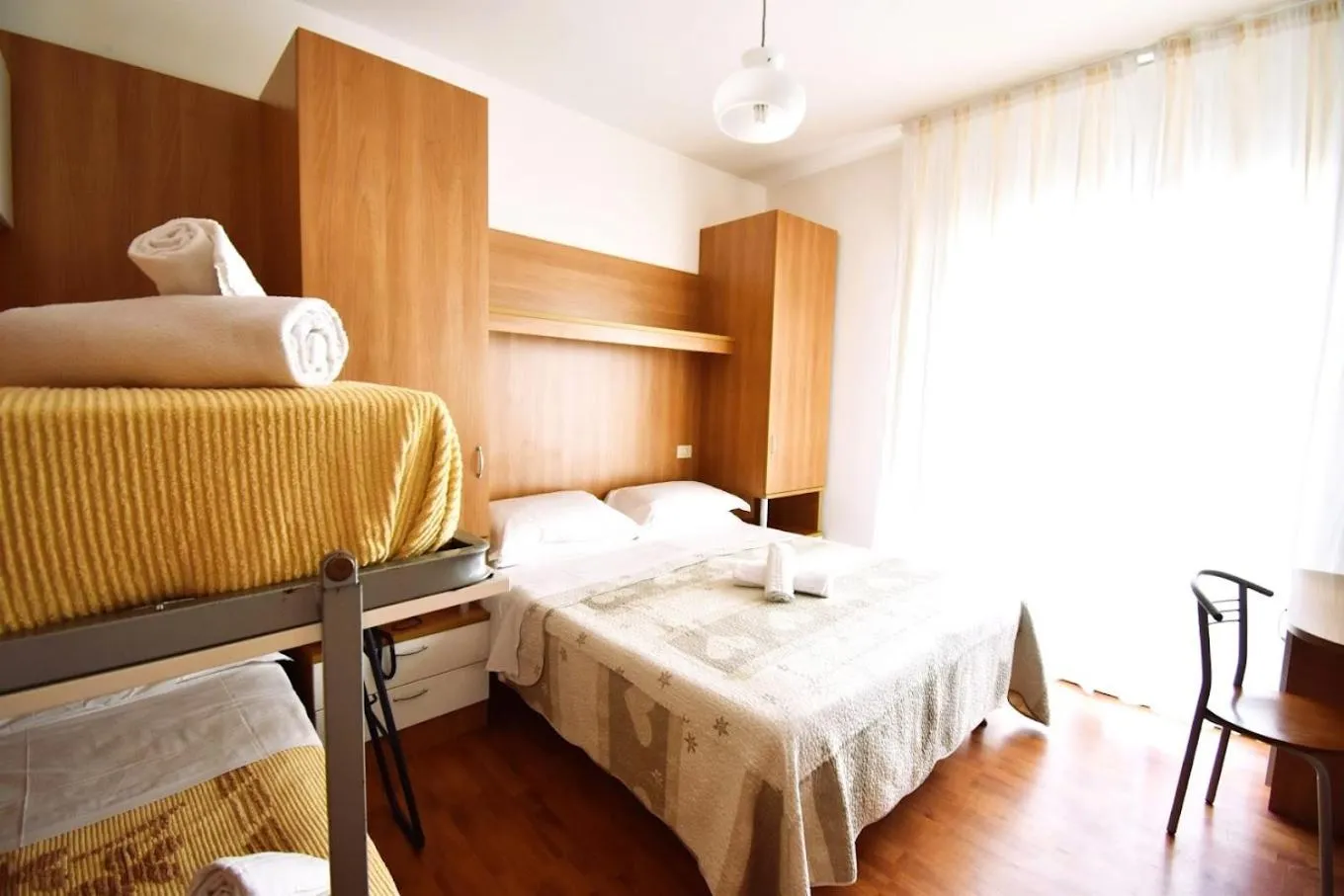 Photo of the whole room, Bed in Hotel Galles