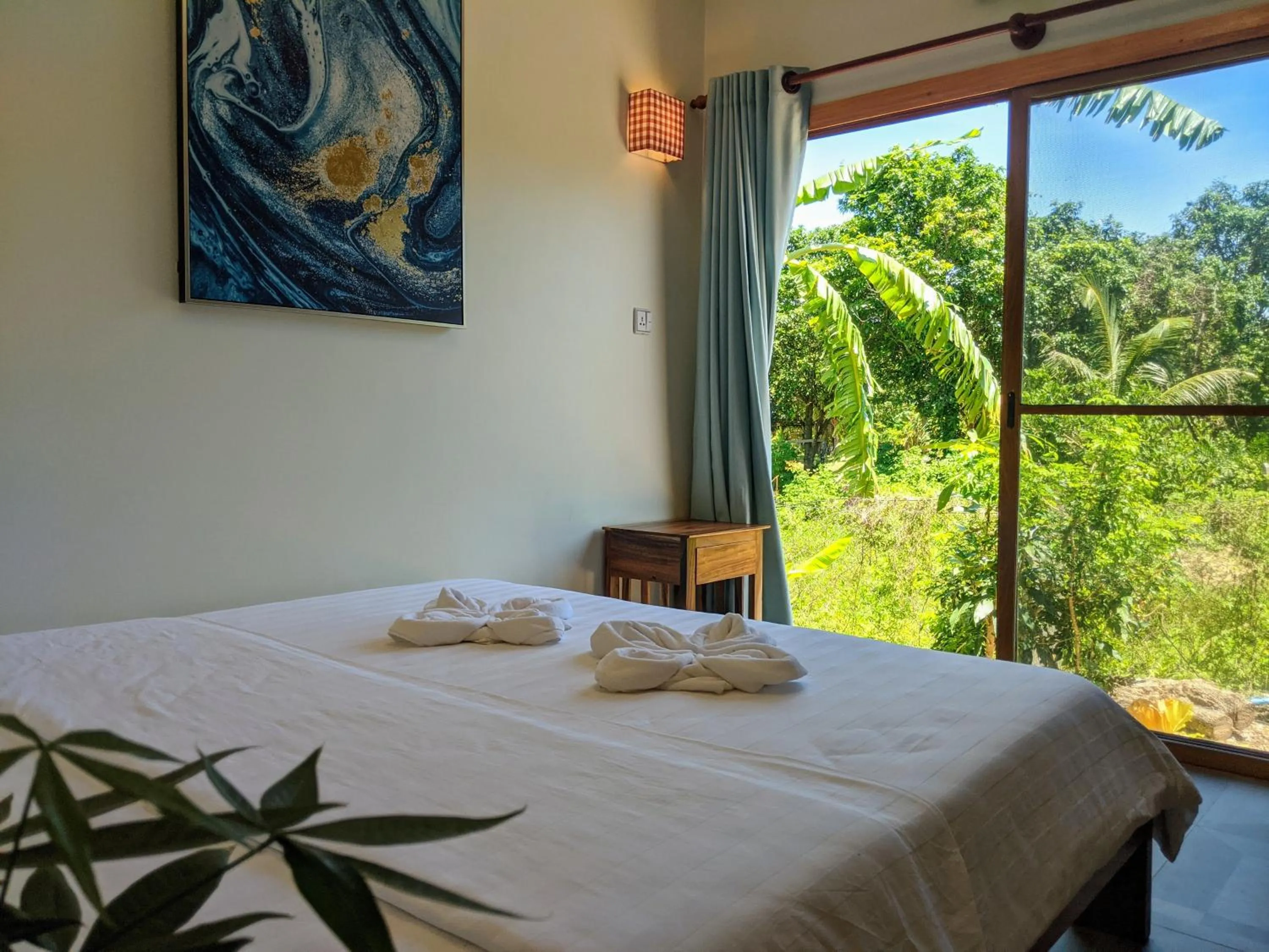 View (from property/room), Bed in Sanssouci Kep