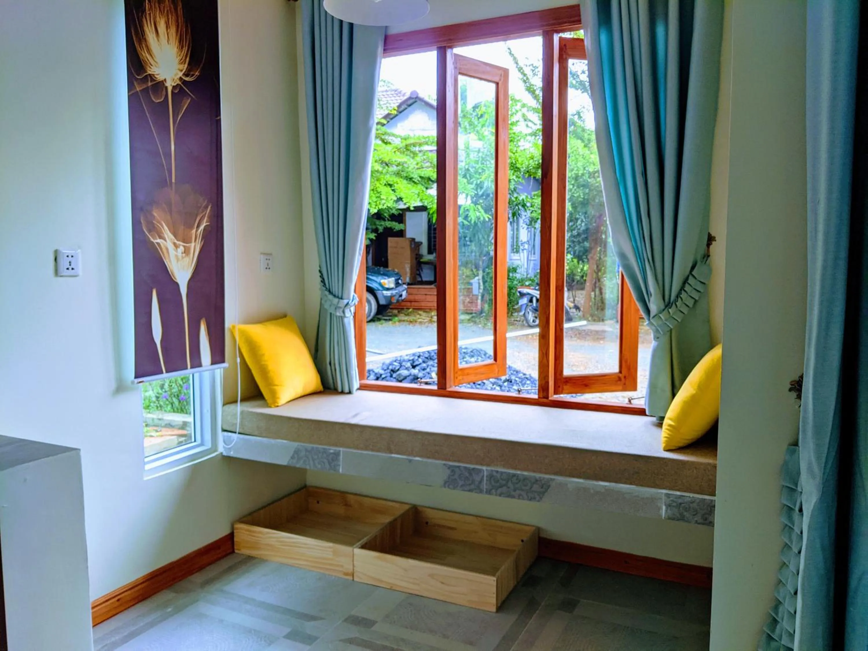 Seating area in Sanssouci Kep