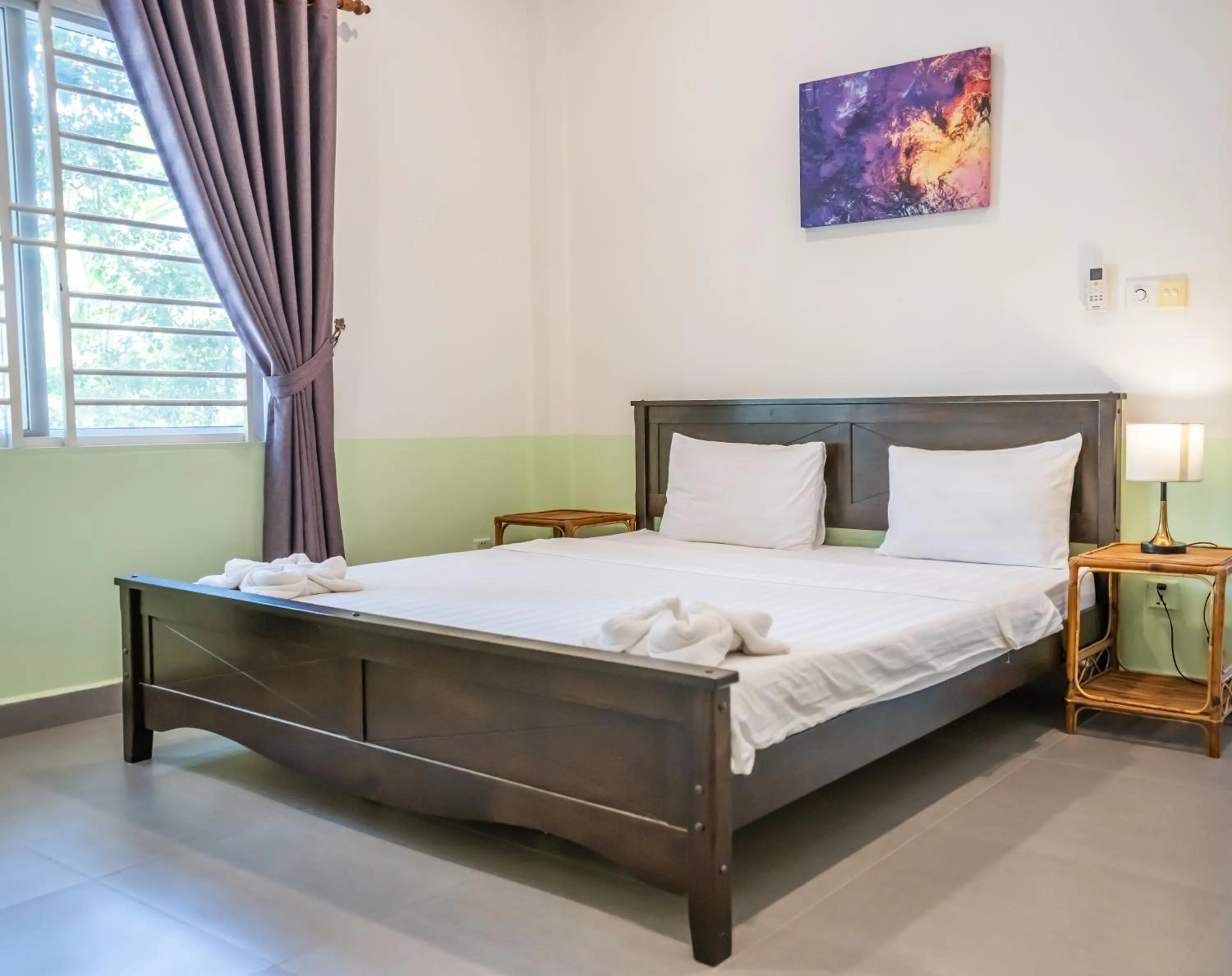 Bedroom, Bed in Sanssouci Kep