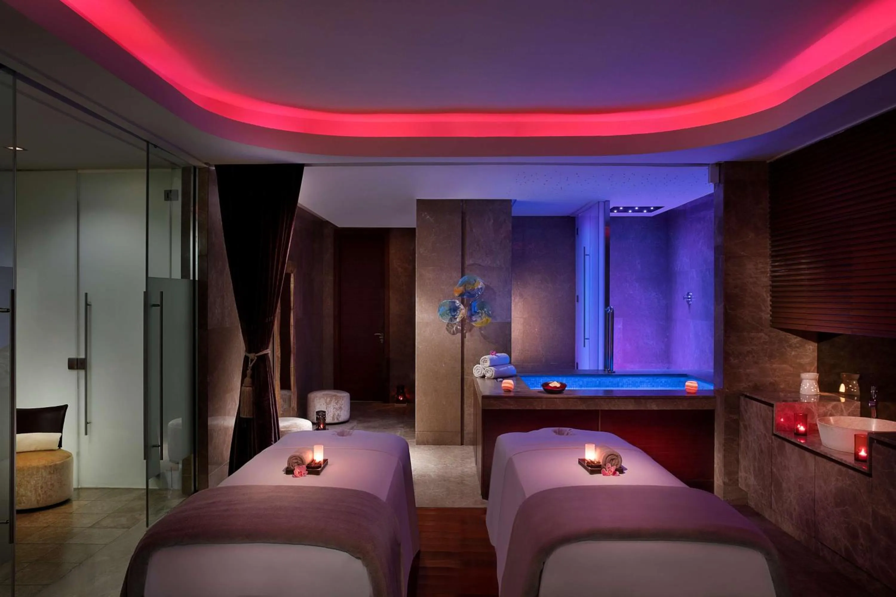 Spa and wellness centre/facilities, Bed in Conrad Abu Dhabi Etihad Towers