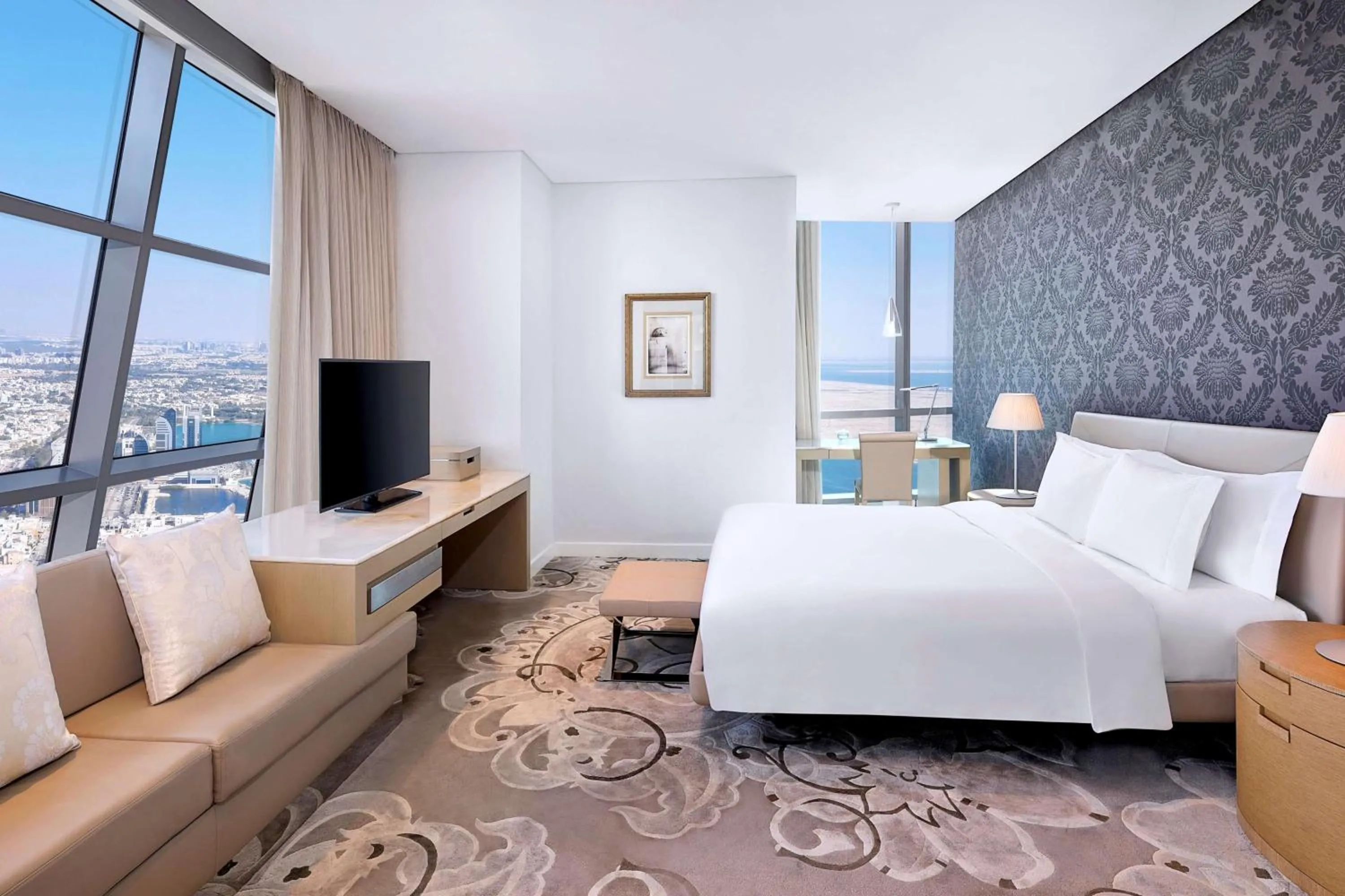 Bed in Conrad Abu Dhabi Etihad Towers