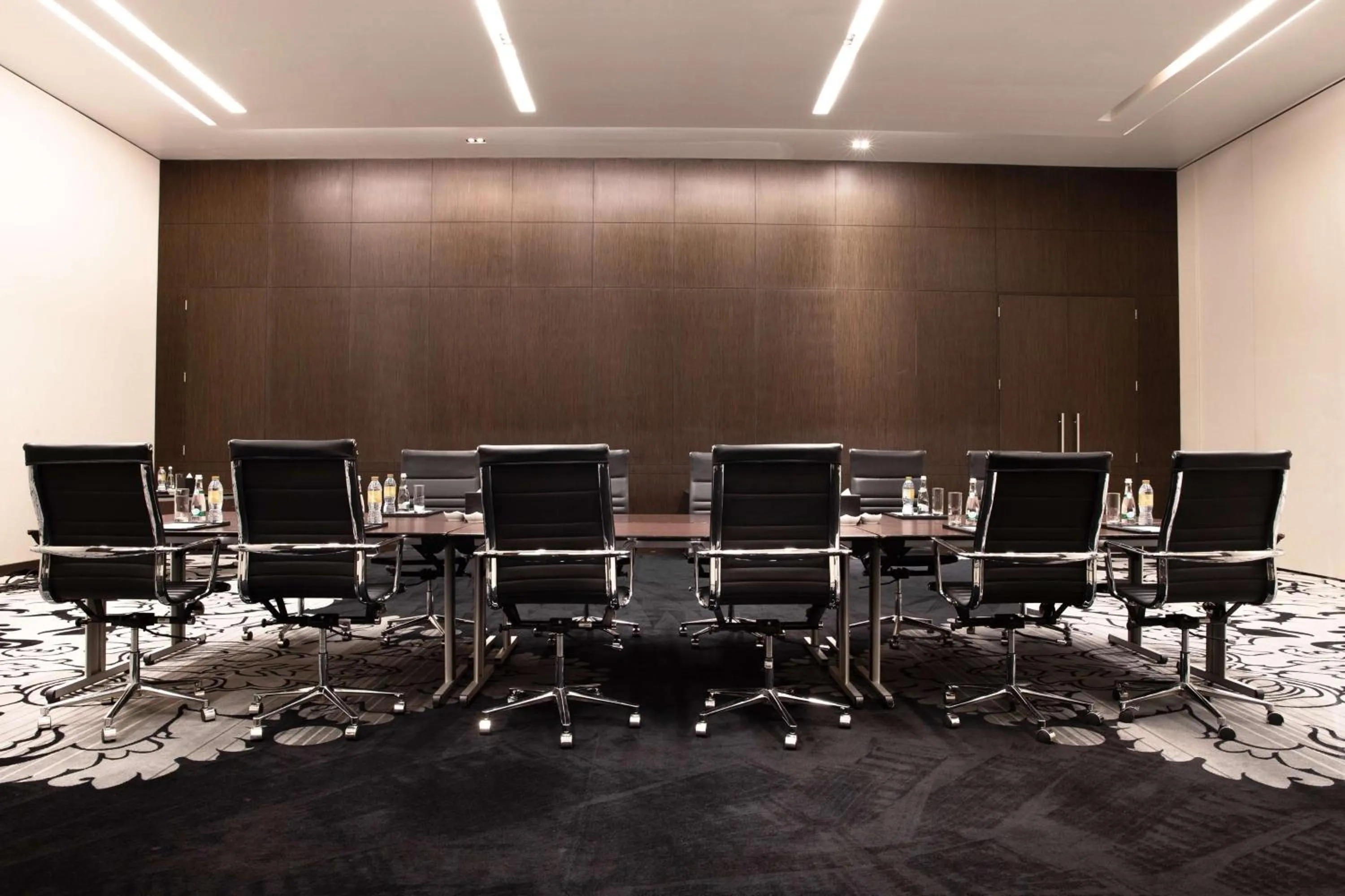 Meeting/conference room in Conrad Abu Dhabi Etihad Towers