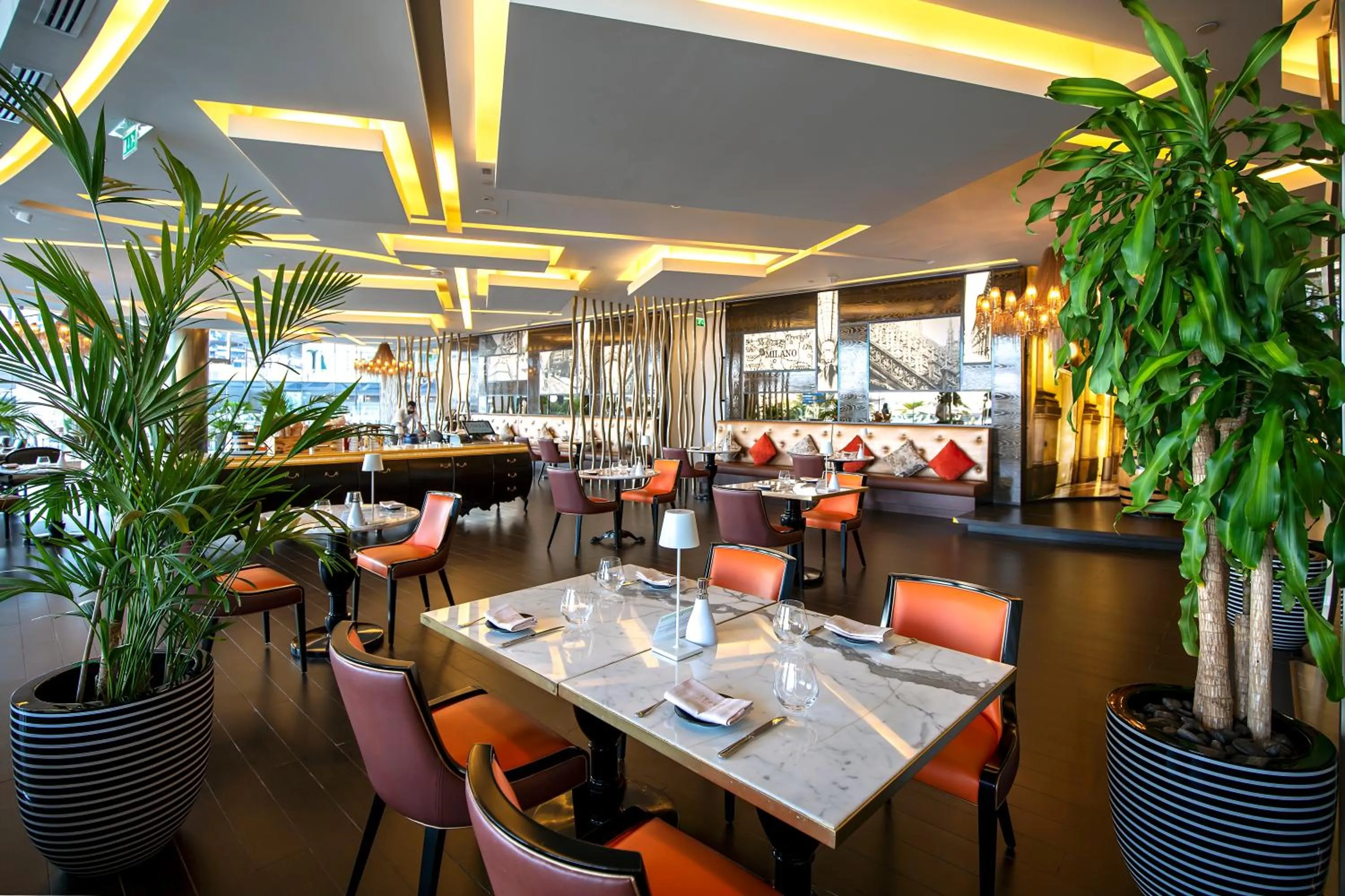 Restaurant/places to eat in Conrad Abu Dhabi Etihad Towers