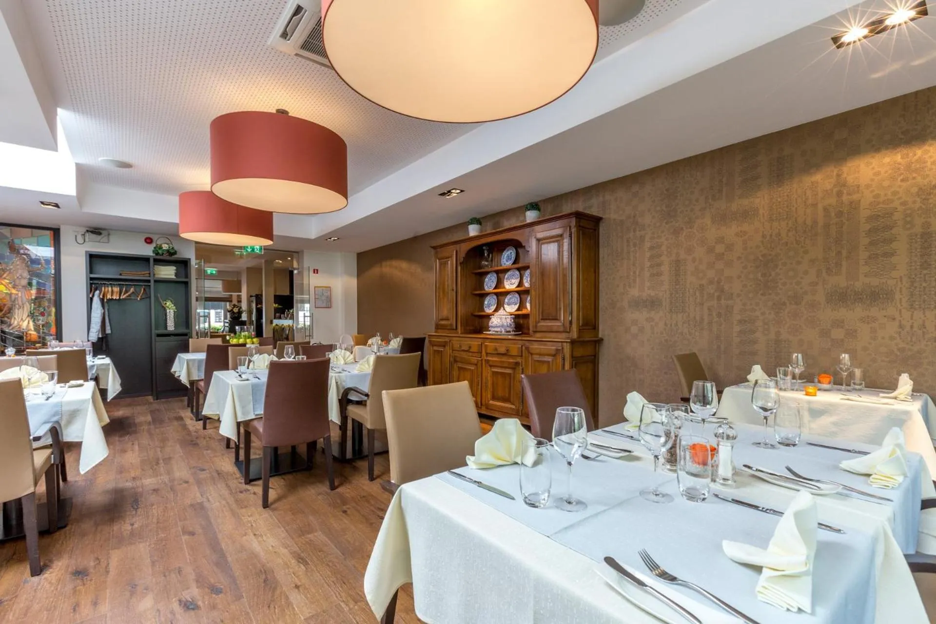 Restaurant/places to eat in Beau-Séjour