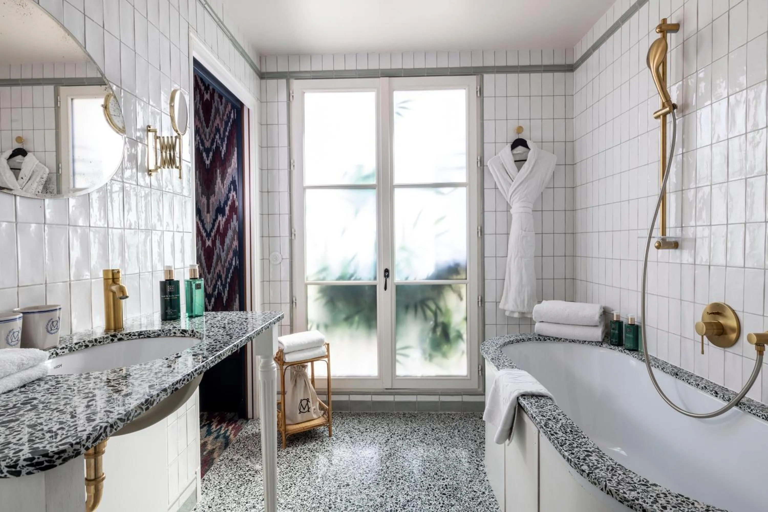 Bathroom in Hôtel Monte Cristo