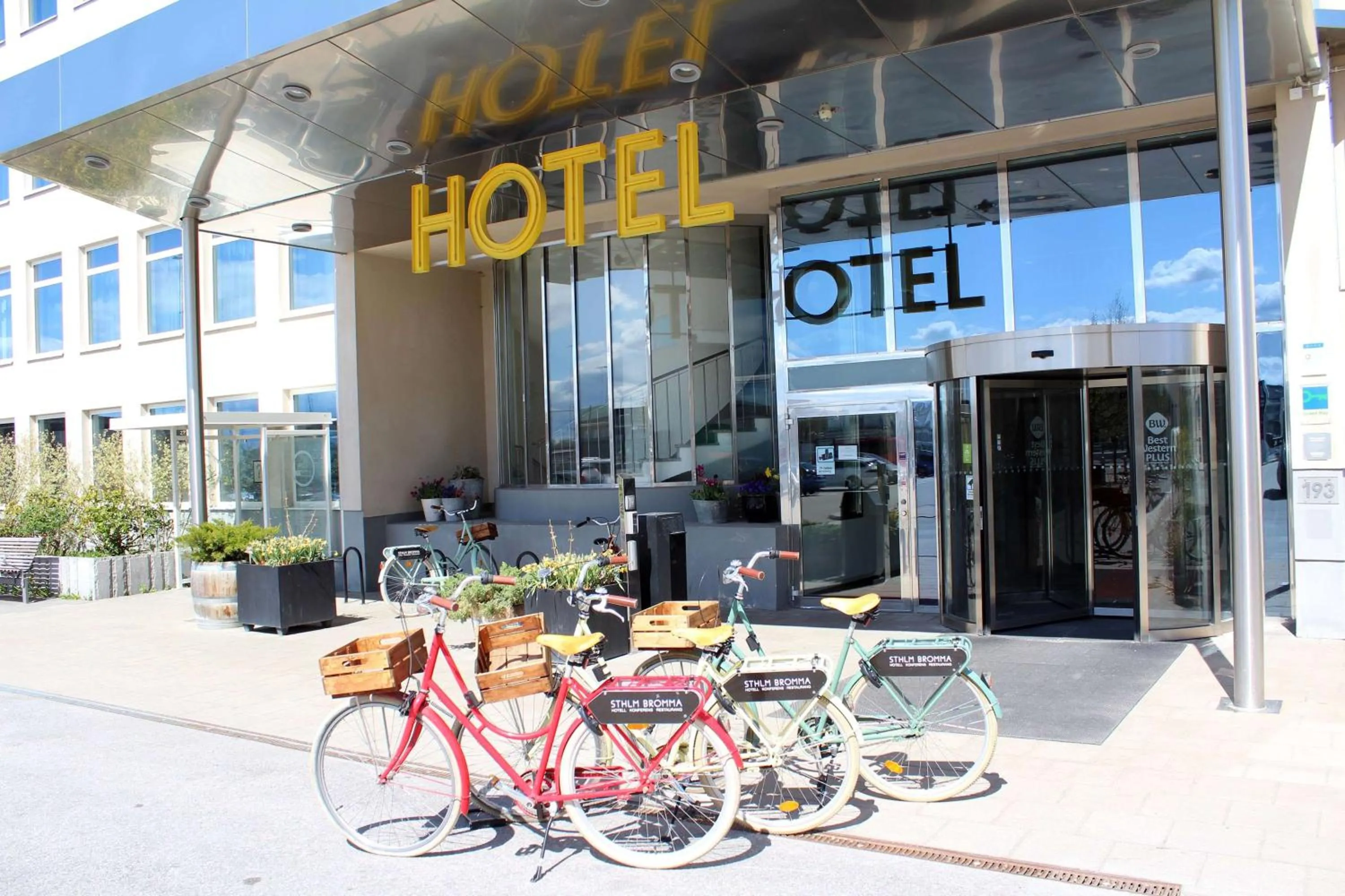 Property building in Best Western Plus Sthlm Bromma