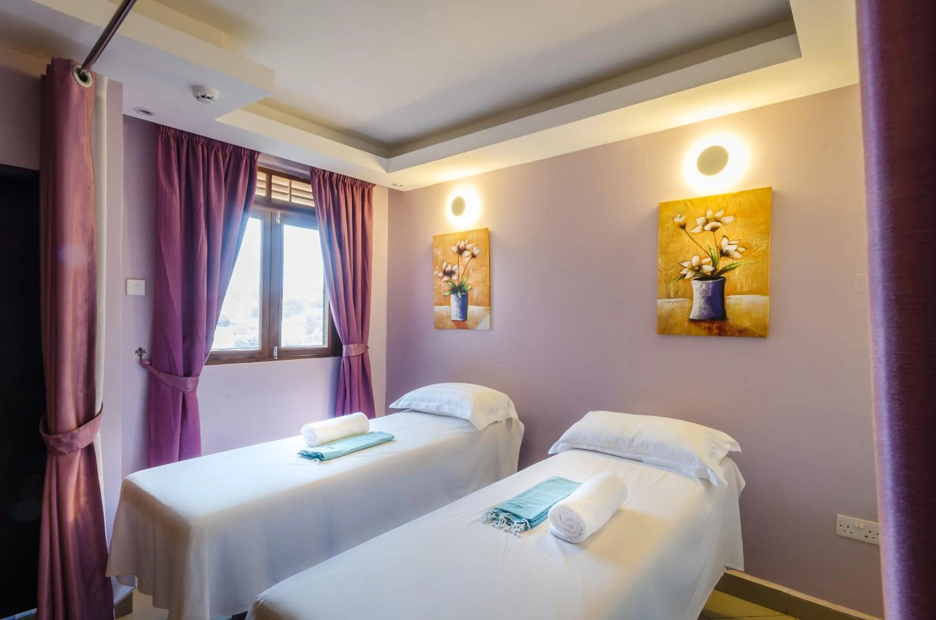 Massage, Bed in Nyumbani Hotel