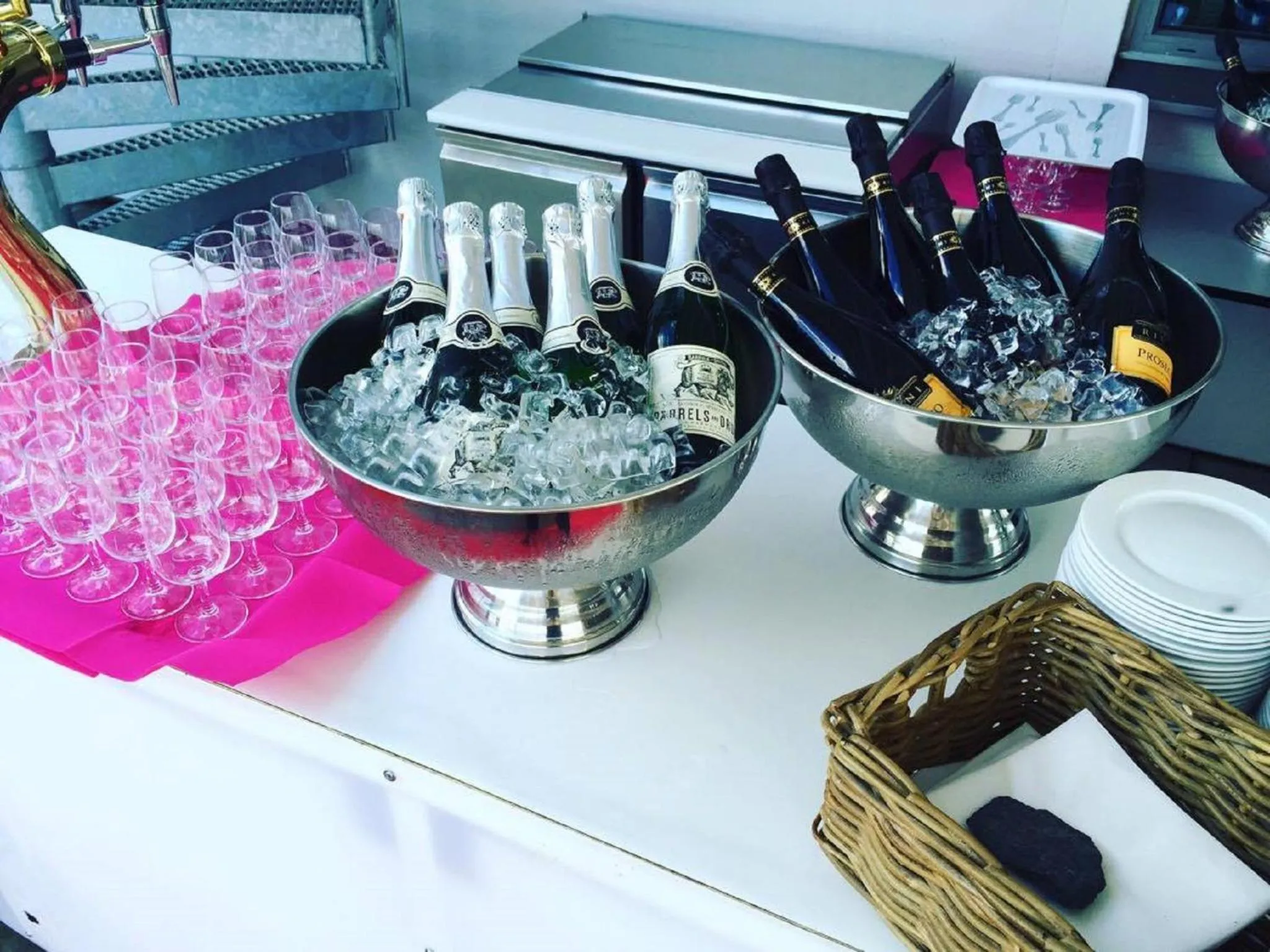 Restaurant/places to eat in Hasse på Sjökanten Hotell & Restaurang