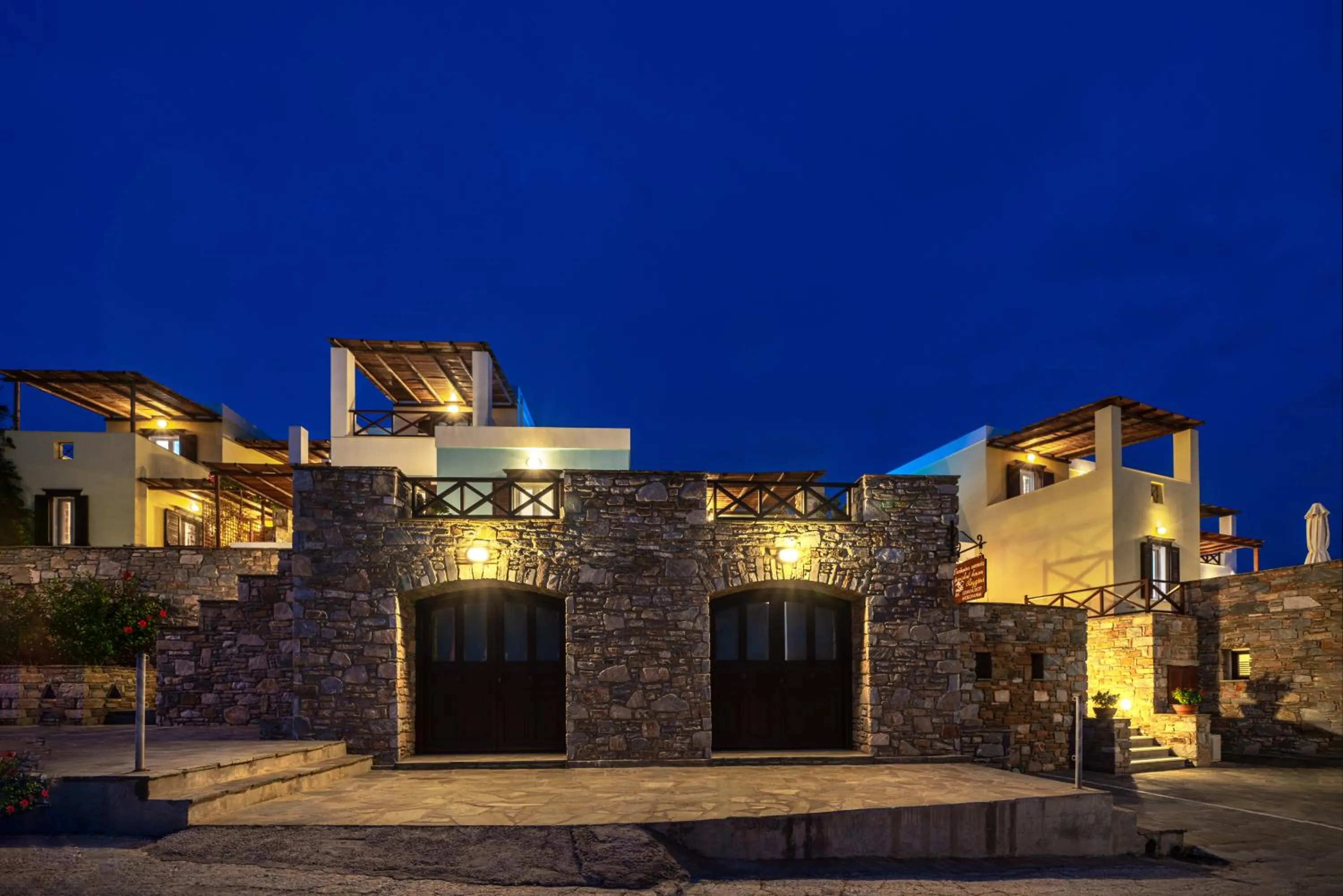 Property building in Reggina's Apartments