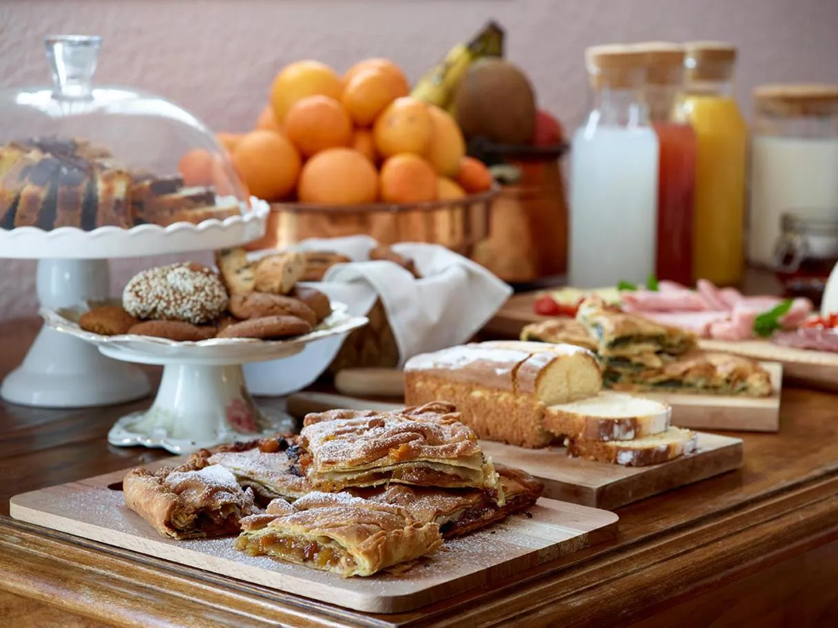 Food and drinks in Nikis Village