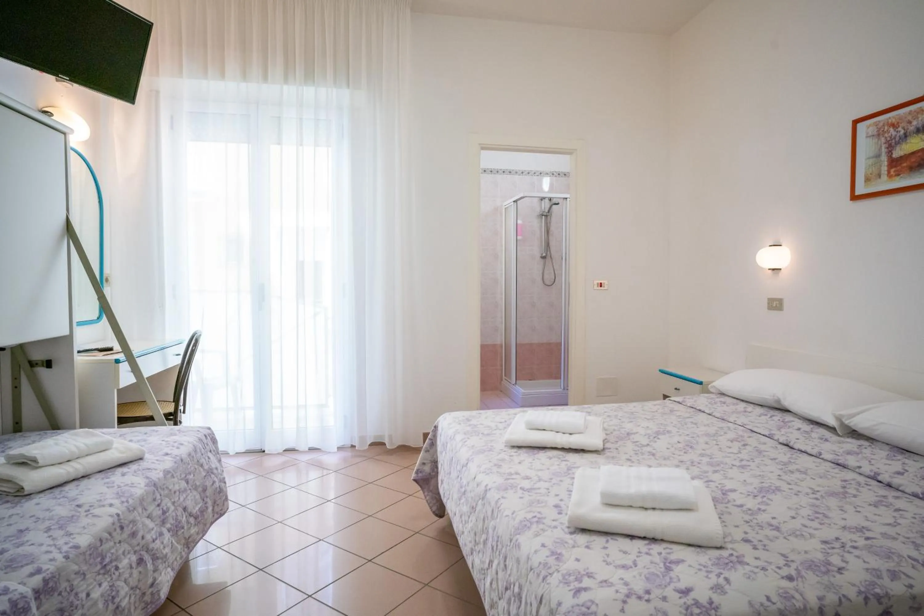 Bedroom, Bed in Hotel Radar