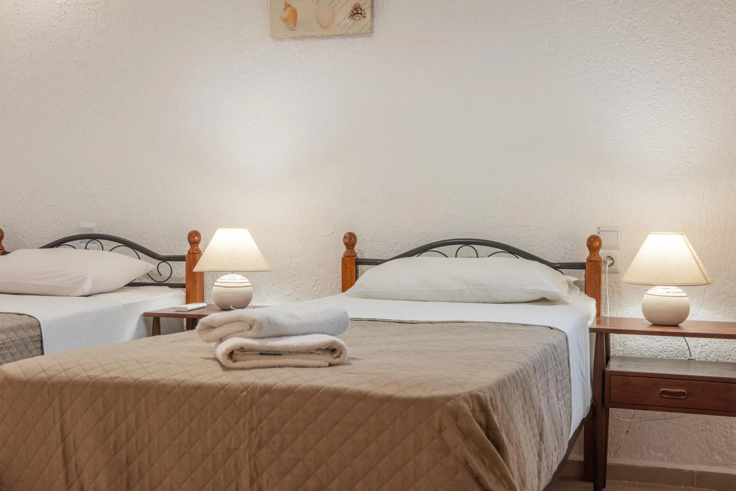 Bed in Athina Villas