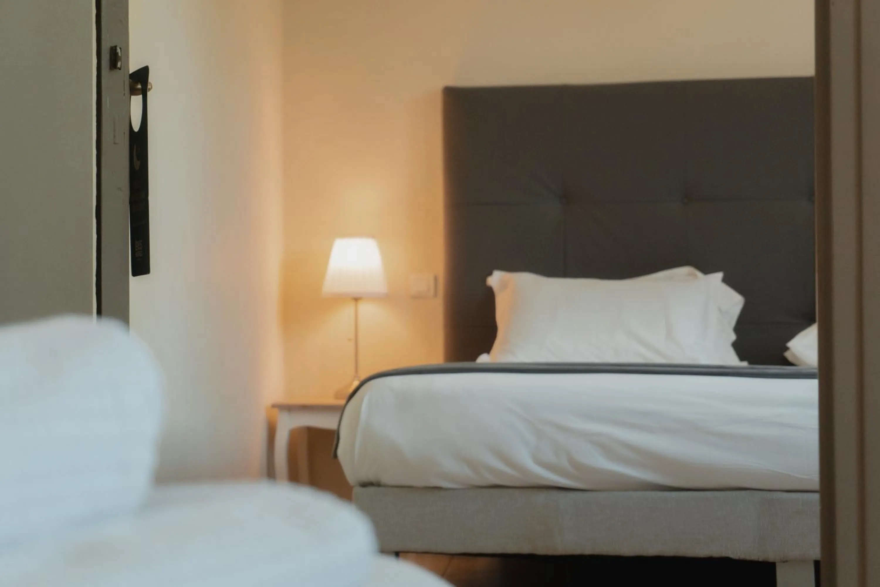 Bed in Hôtel Les Magnanarelles