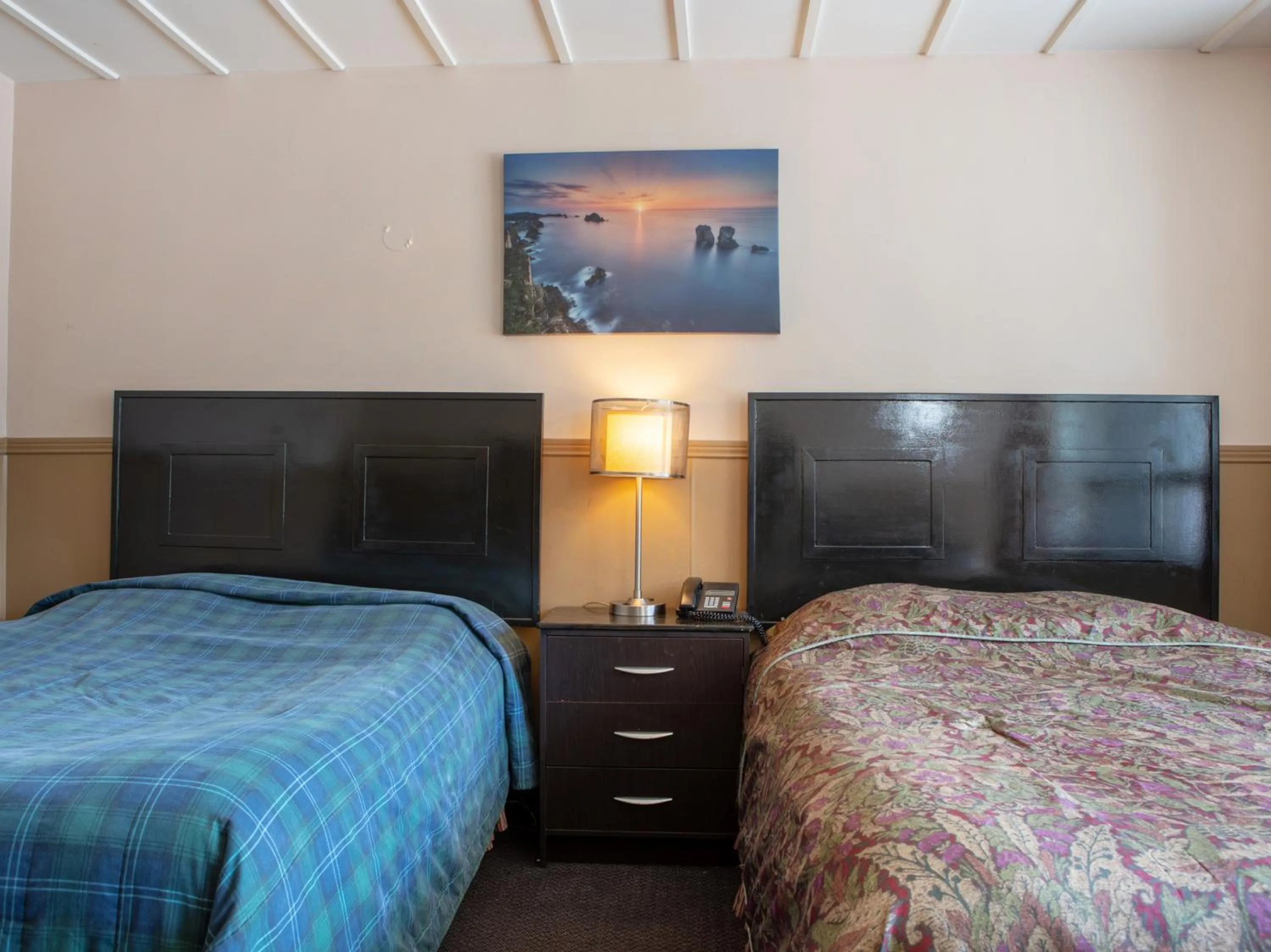 Bedroom in Hotel Richmond Hill Inn ON North