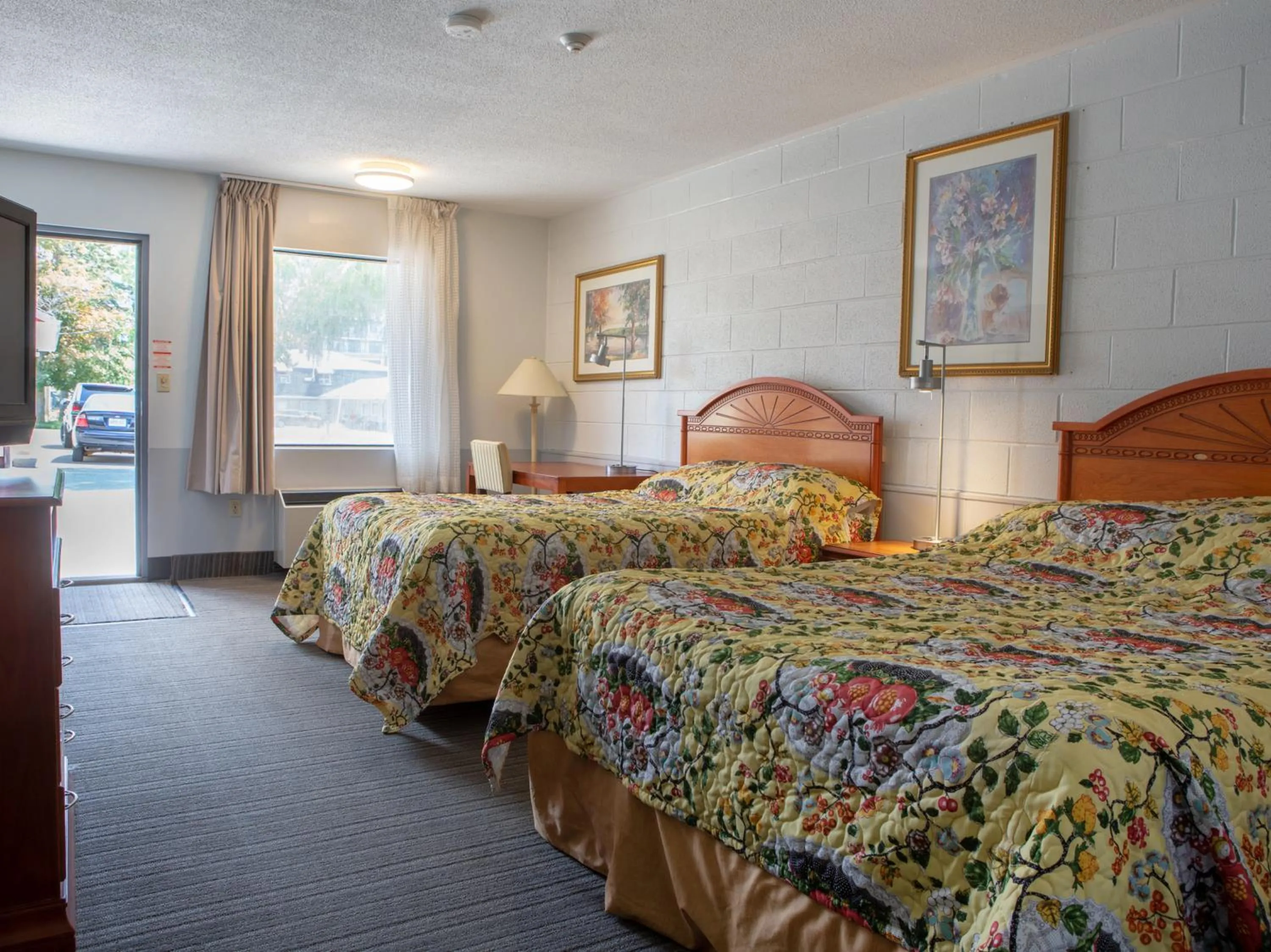Bedroom in Hotel Richmond Hill Inn ON North